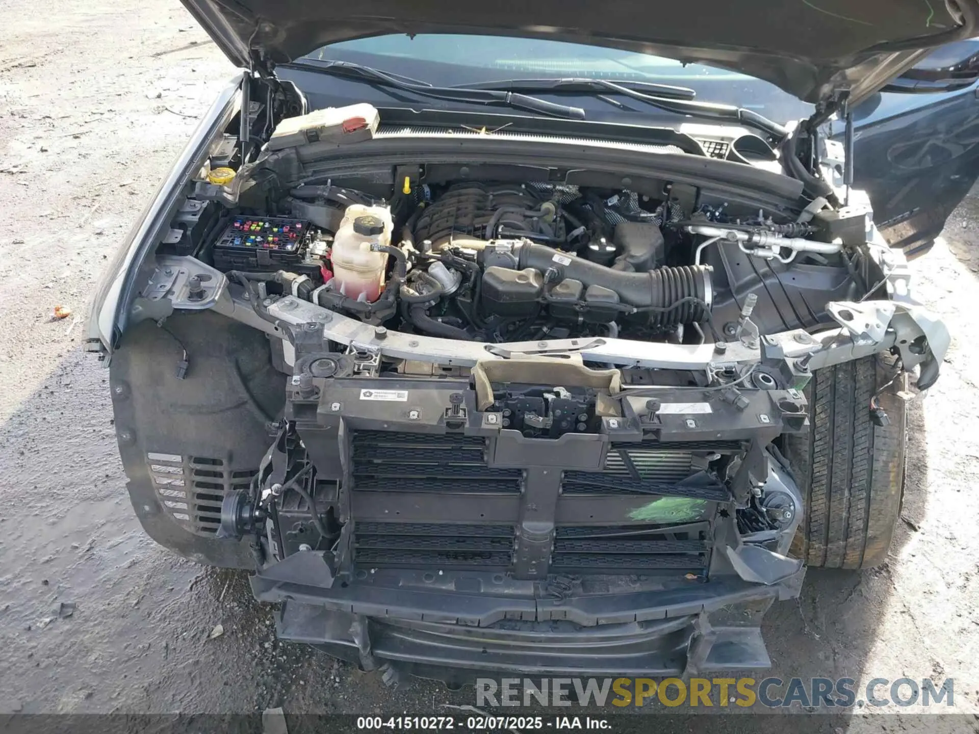 10 Photograph of a damaged car 1C4RJKAG4M8161146 JEEP GRAND CHEROKEE L 2021
