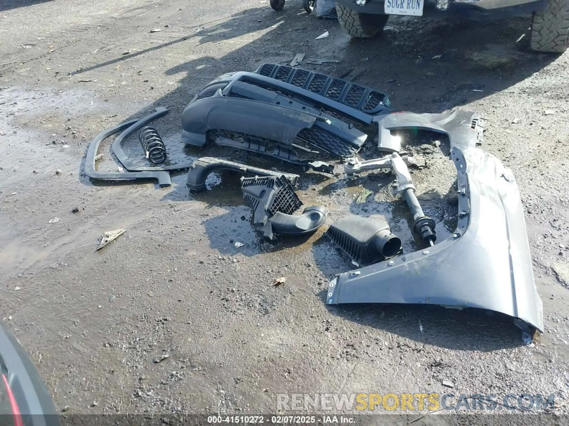 12 Photograph of a damaged car 1C4RJKAG4M8161146 JEEP GRAND CHEROKEE L 2021