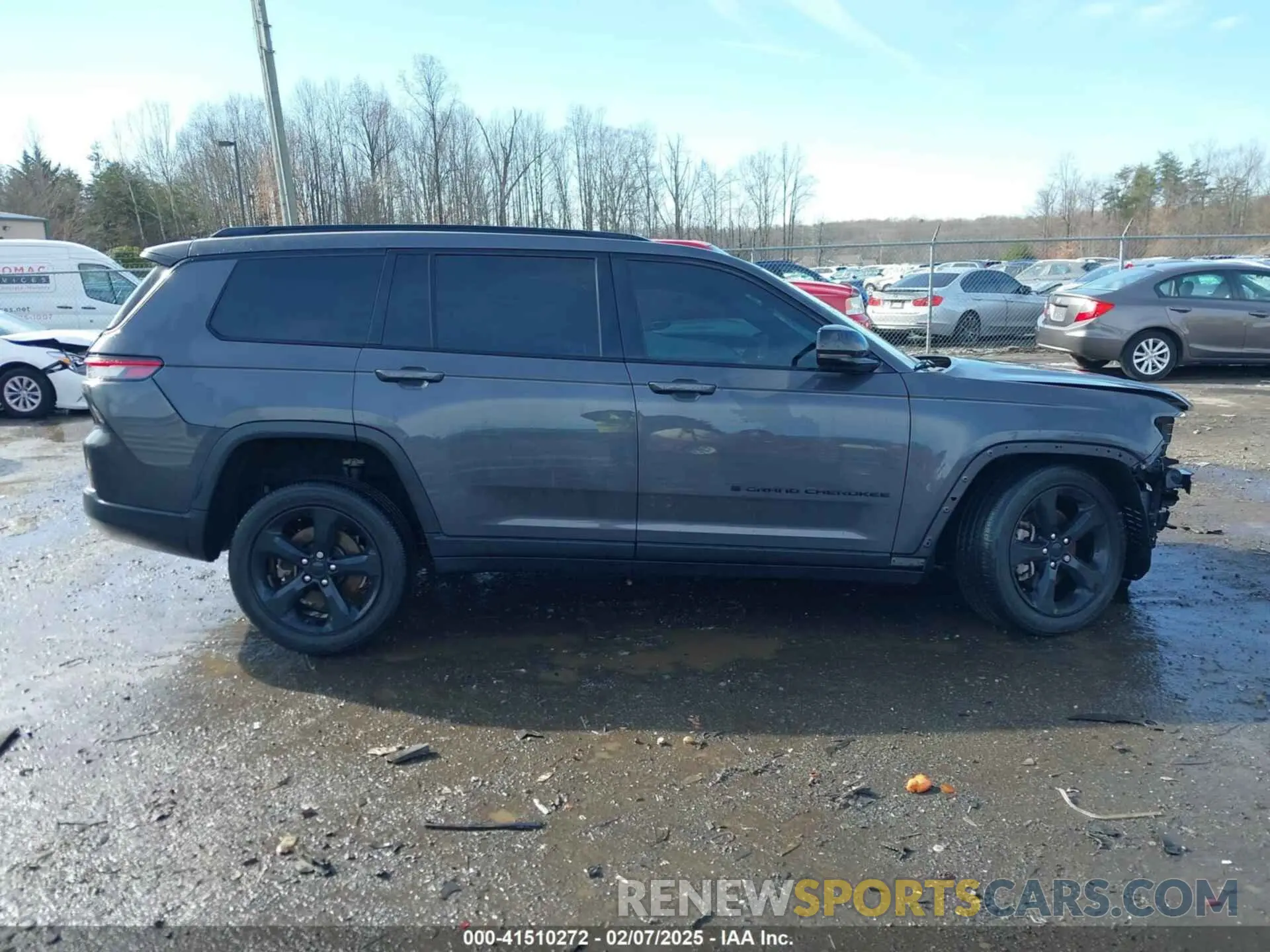 14 Photograph of a damaged car 1C4RJKAG4M8161146 JEEP GRAND CHEROKEE L 2021