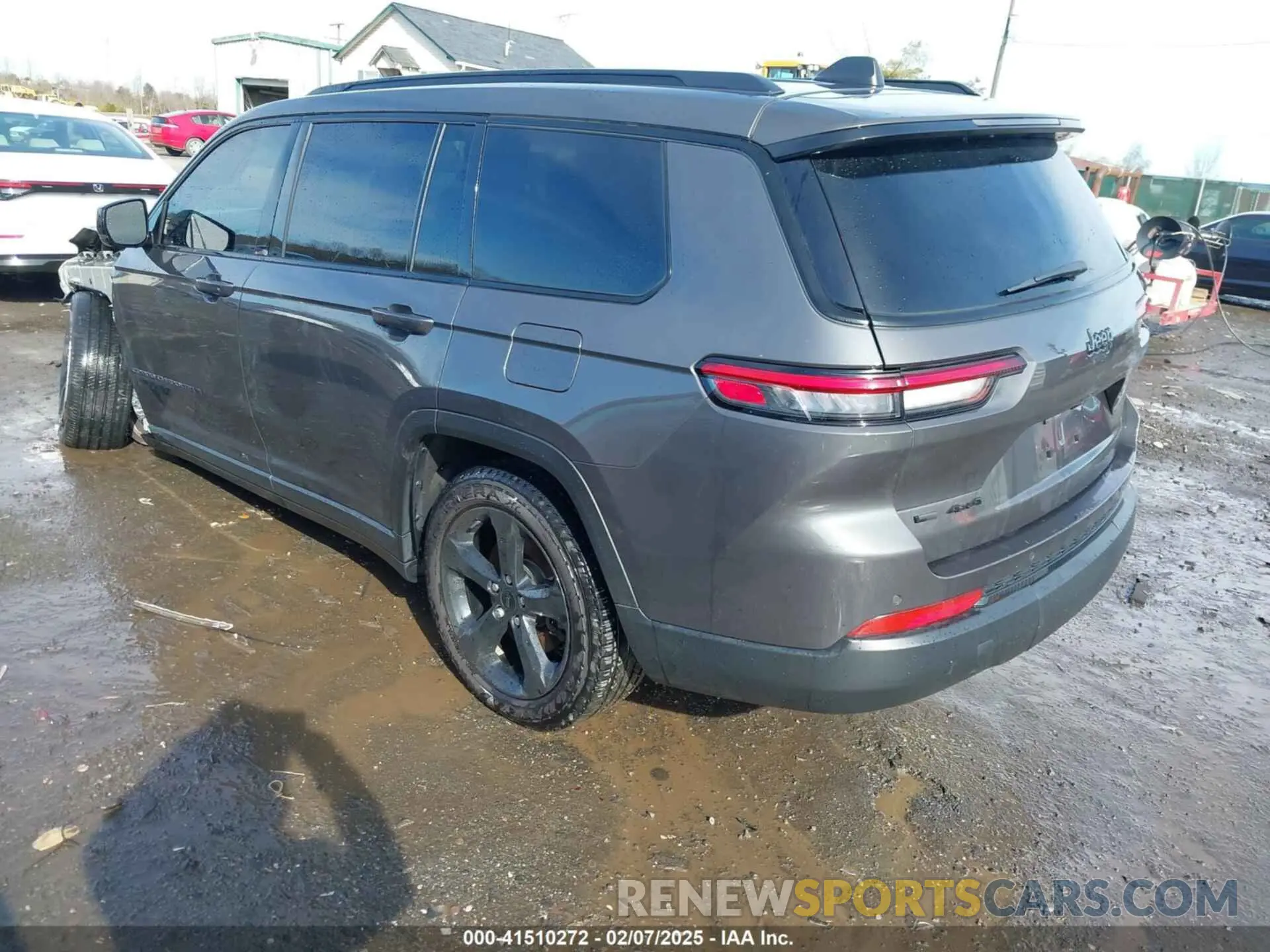 3 Photograph of a damaged car 1C4RJKAG4M8161146 JEEP GRAND CHEROKEE L 2021
