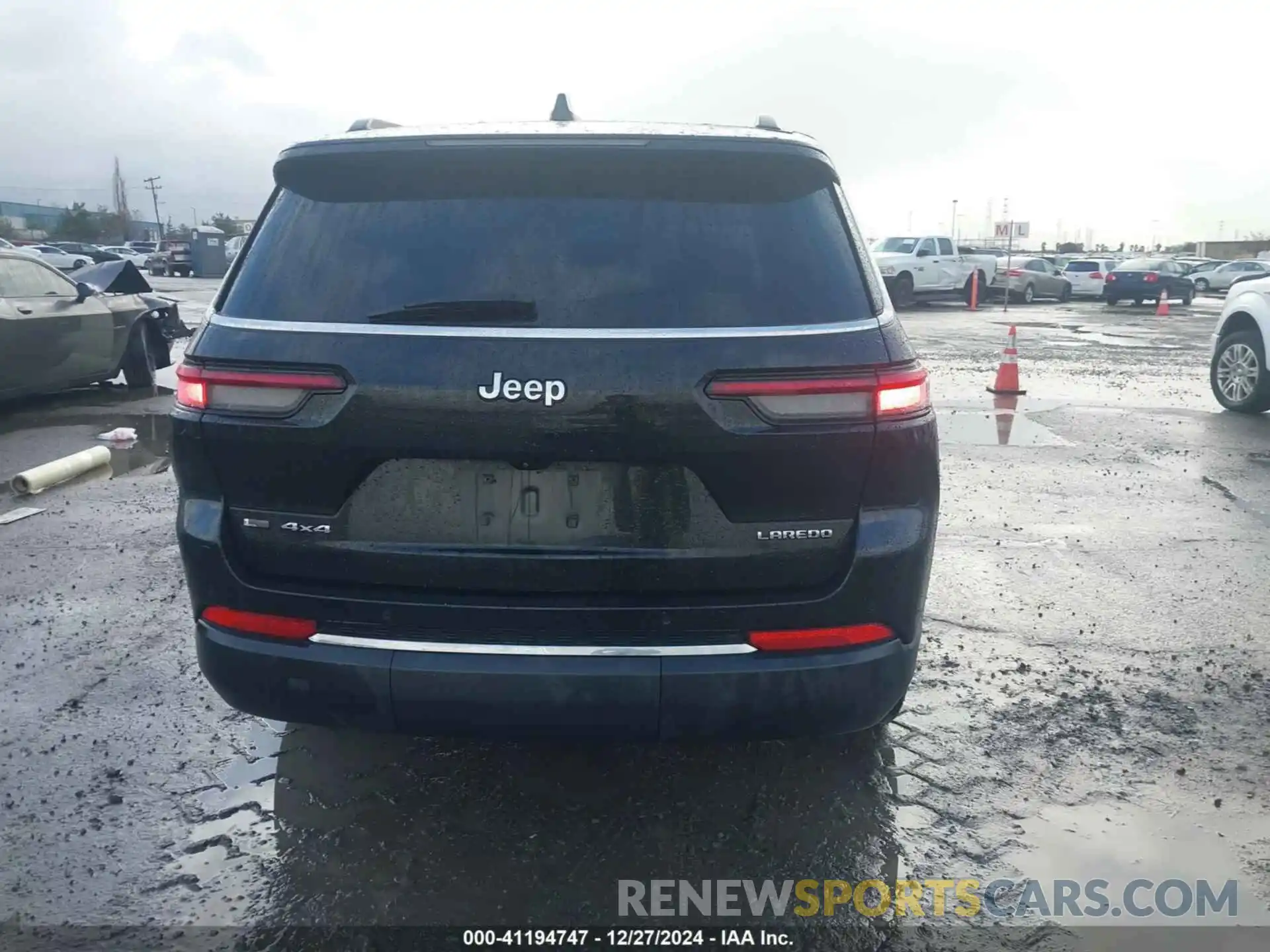 16 Photograph of a damaged car 1C4RJKAG5M8153637 JEEP GRAND CHEROKEE L 2021