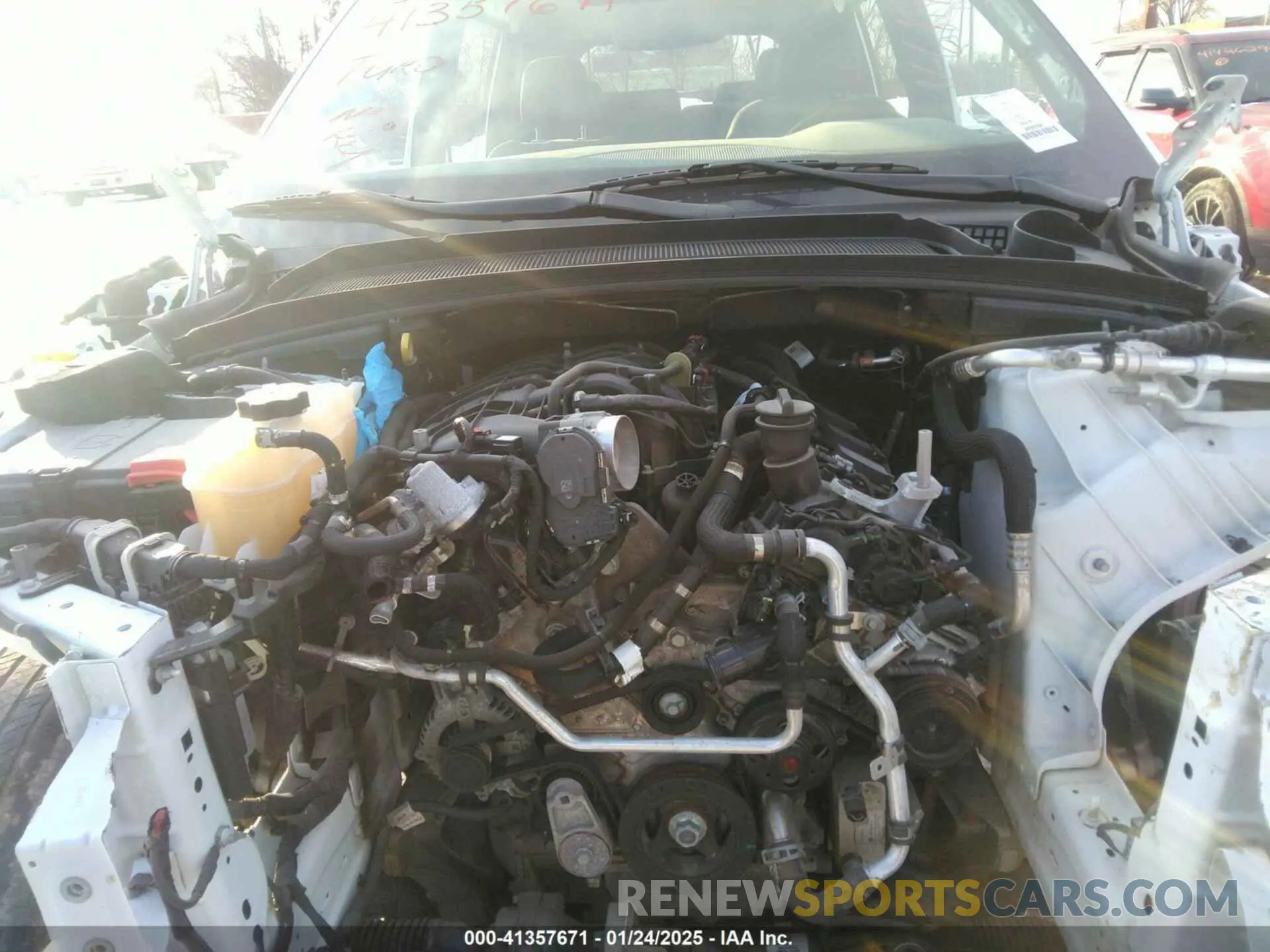 10 Photograph of a damaged car 1C4RJKAG6M8186114 JEEP GRAND CHEROKEE L 2021