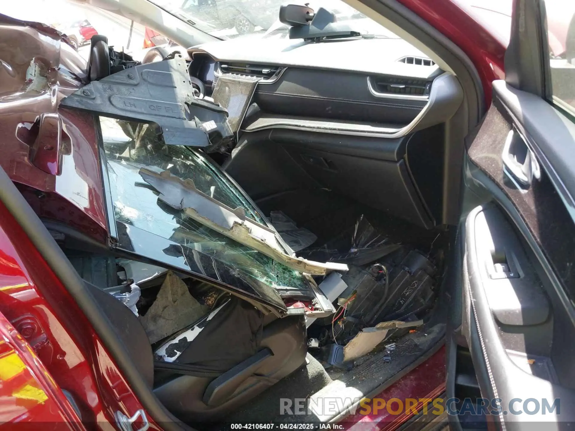 5 Photograph of a damaged car 1C4RJKAG7M8168463 JEEP GRAND CHEROKEE L 2021