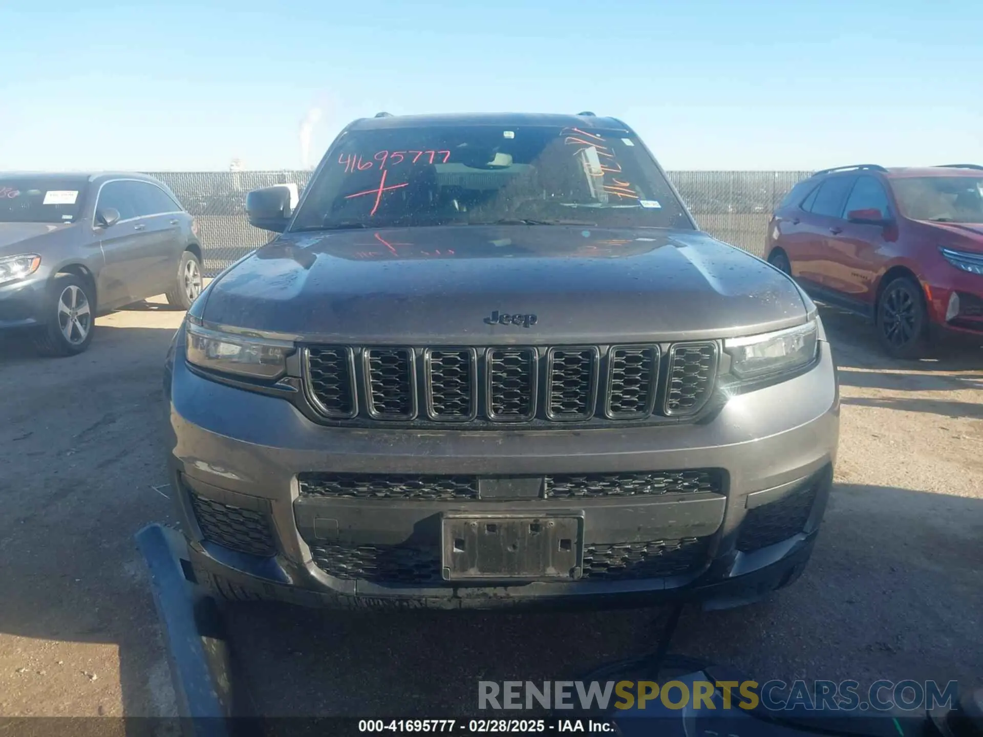13 Photograph of a damaged car 1C4RJKAG7M8209612 JEEP GRAND CHEROKEE L 2021