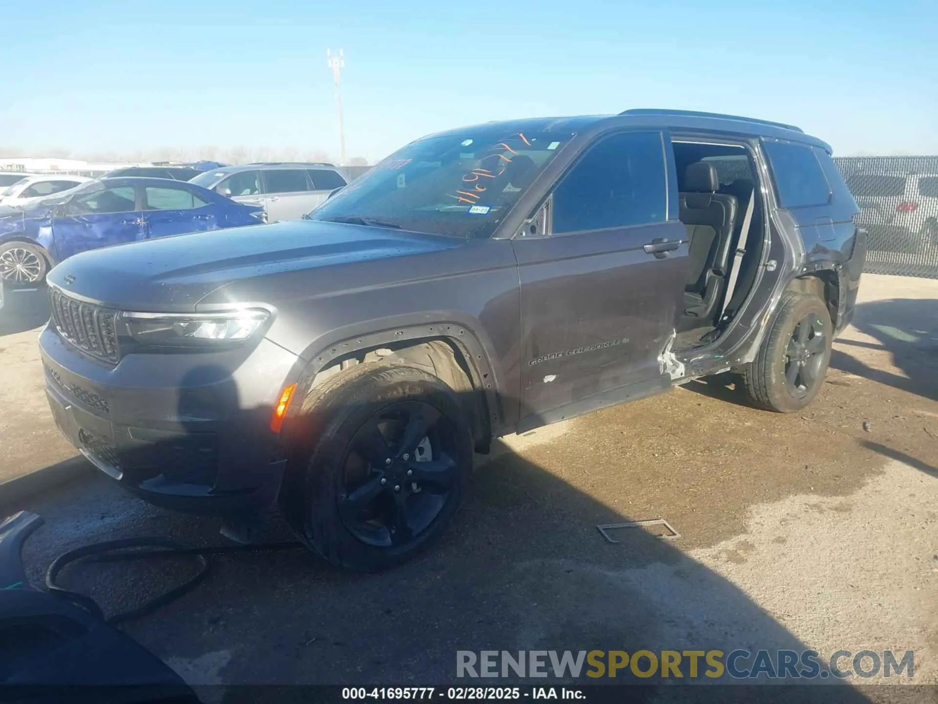 2 Photograph of a damaged car 1C4RJKAG7M8209612 JEEP GRAND CHEROKEE L 2021