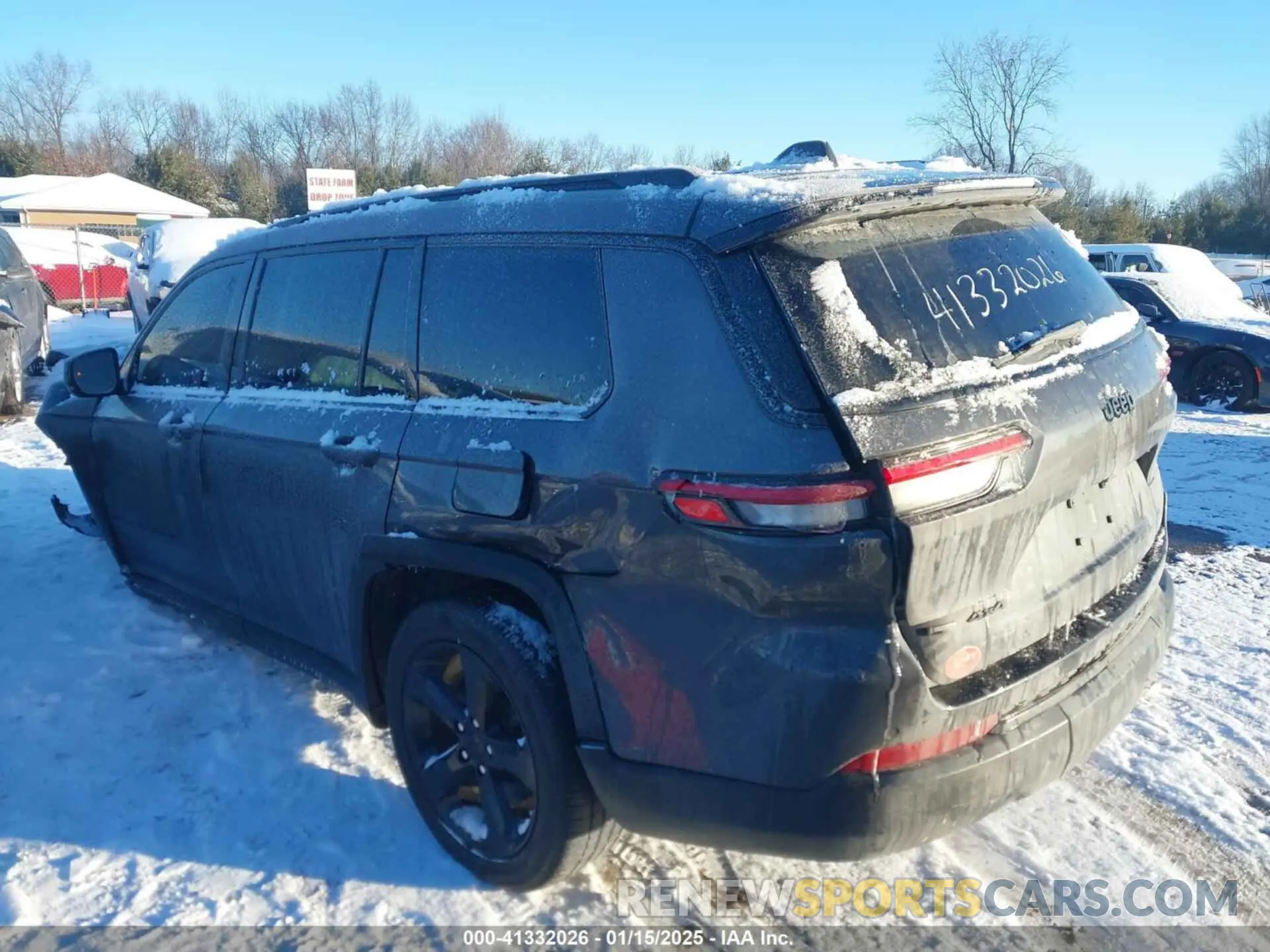 3 Photograph of a damaged car 1C4RJKAG7M8210257 JEEP GRAND CHEROKEE L 2021