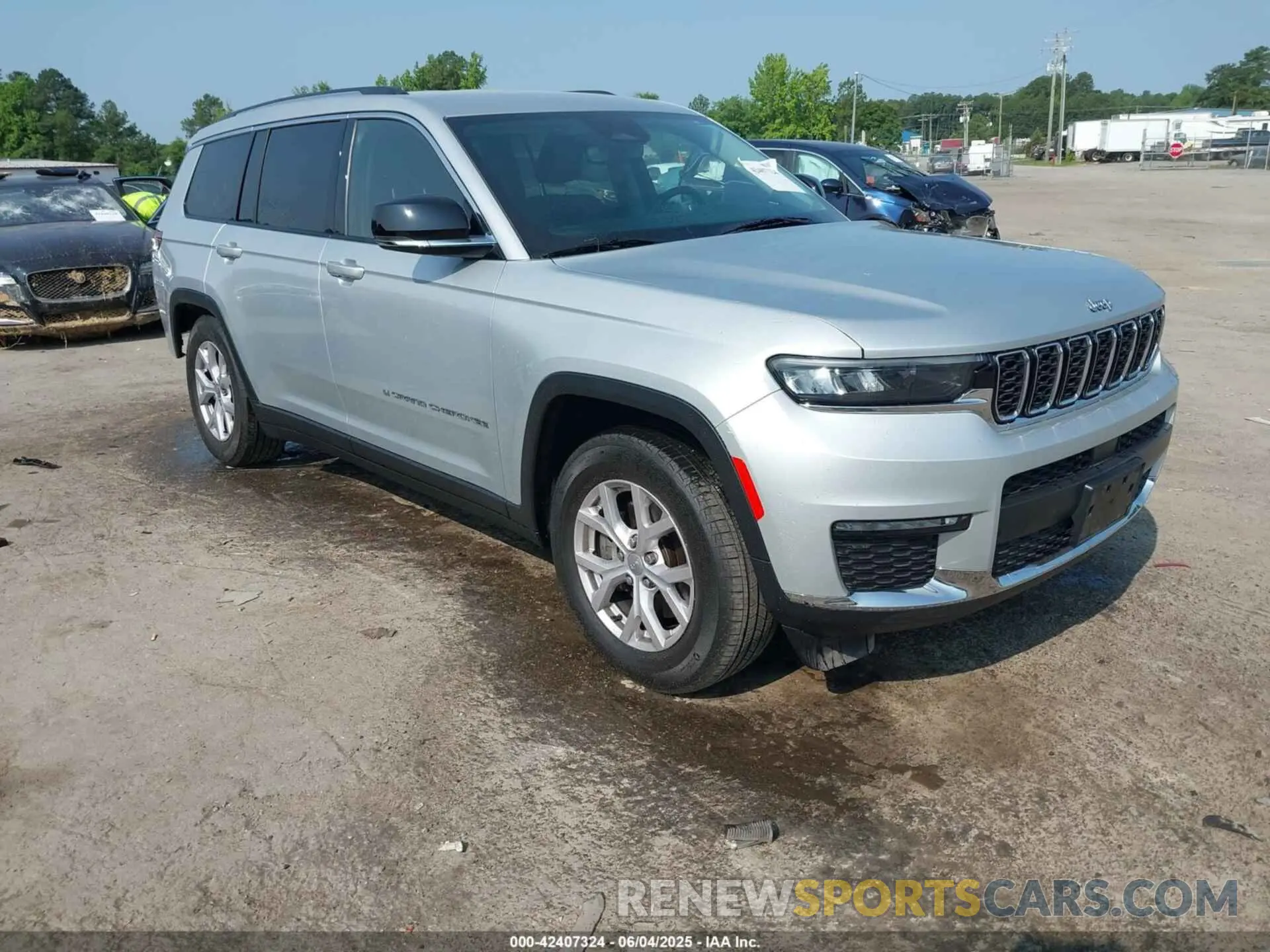 1 Photograph of a damaged car 1C4RJKBG0M8142947 JEEP GRAND CHEROKEE L 2021