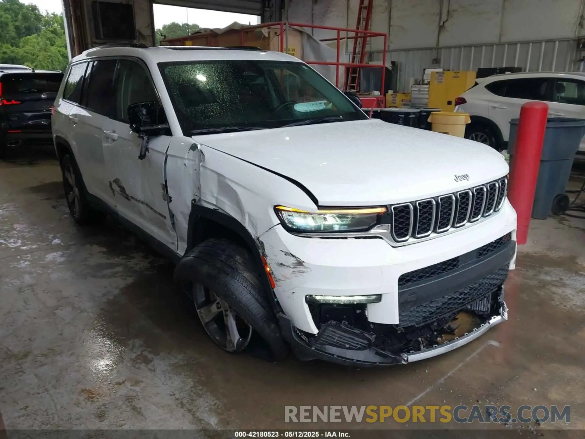 1 Photograph of a damaged car 1C4RJKBG0M8150885 JEEP GRAND CHEROKEE L 2021