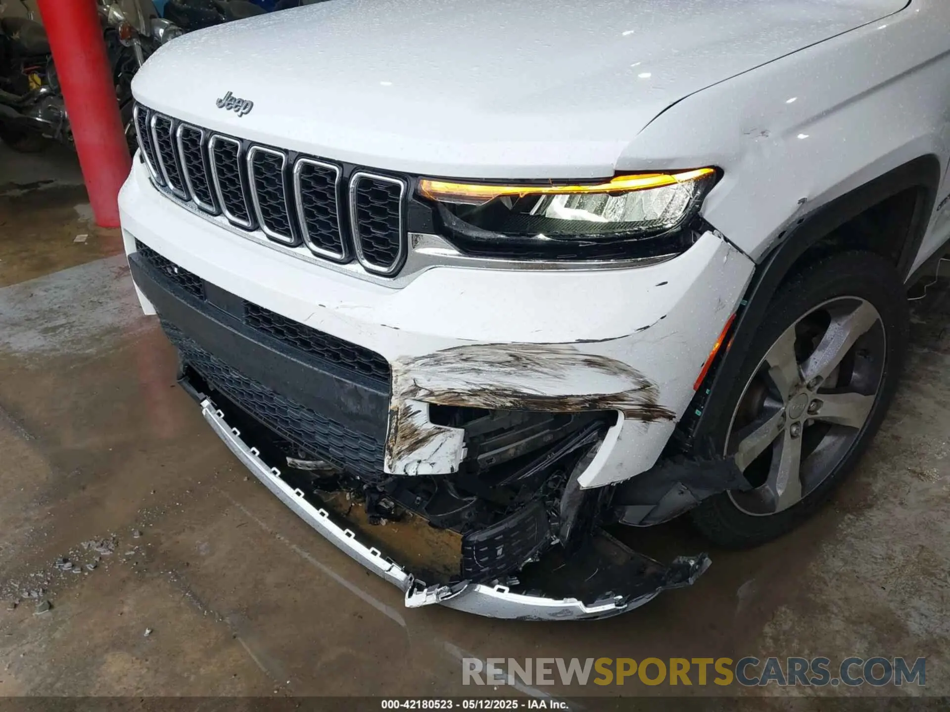 6 Photograph of a damaged car 1C4RJKBG0M8150885 JEEP GRAND CHEROKEE L 2021