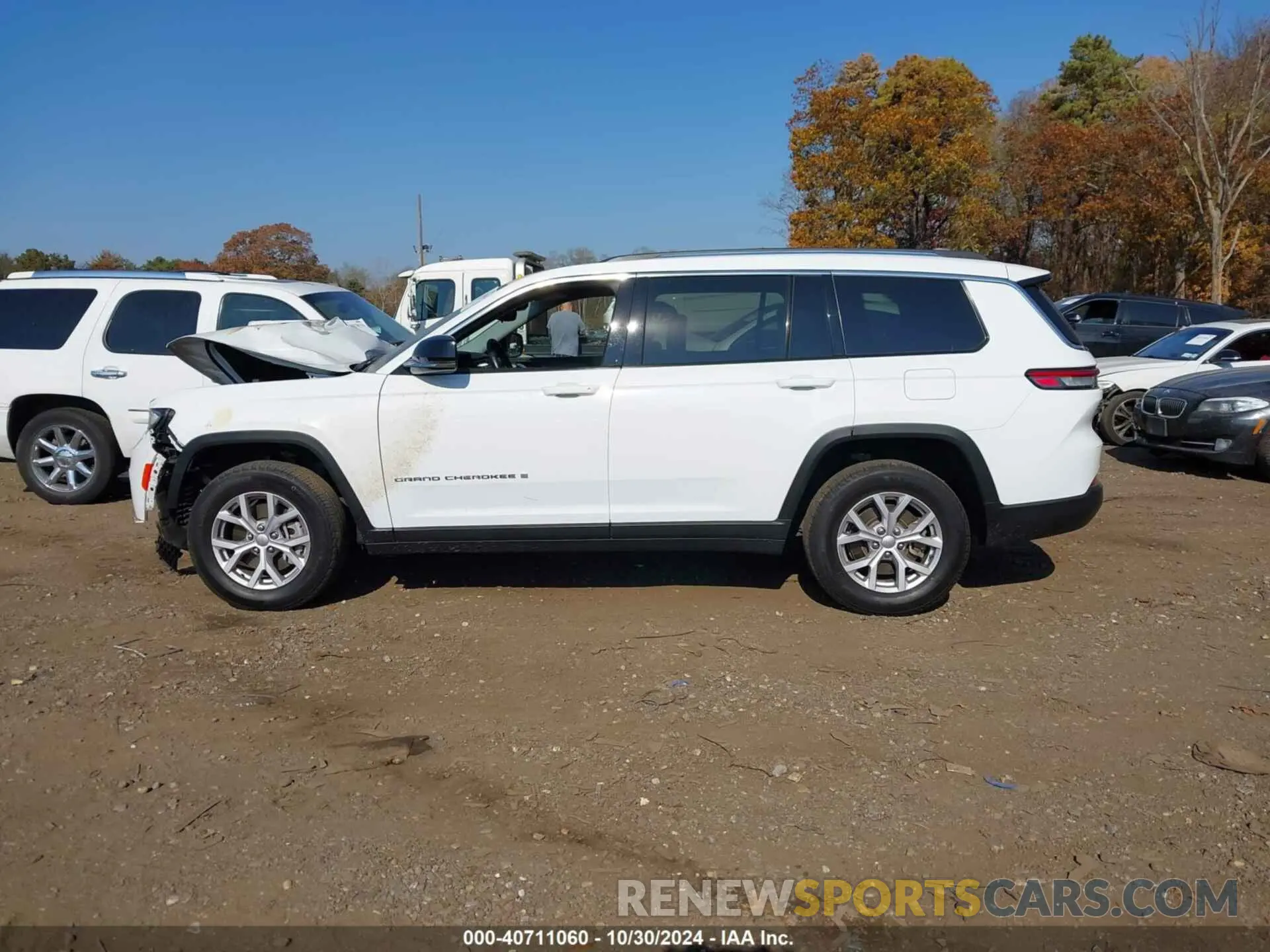 14 Photograph of a damaged car 1C4RJKBG0M8185457 JEEP GRAND CHEROKEE L 2021