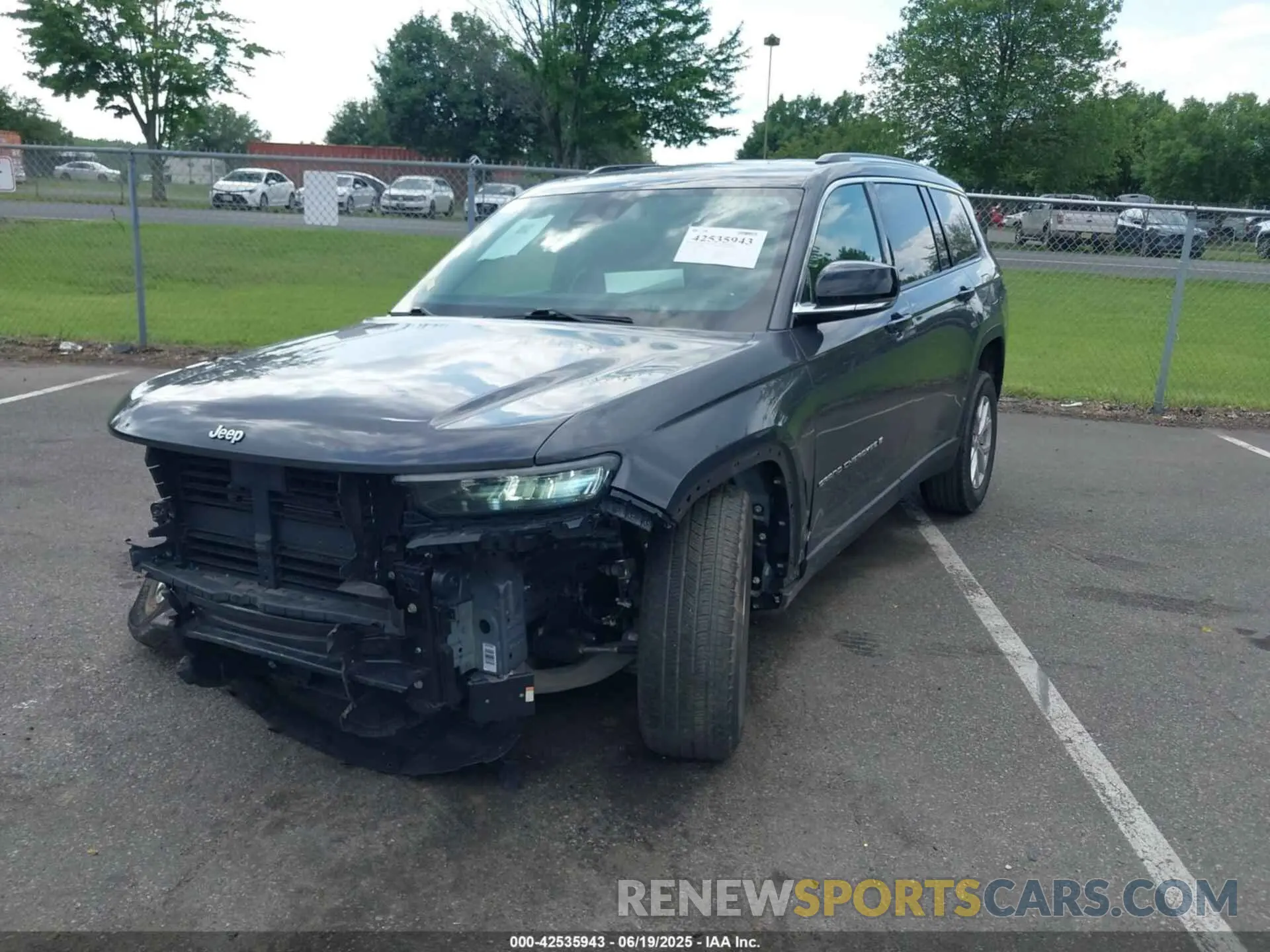 2 Photograph of a damaged car 1C4RJKBG1M8157263 JEEP GRAND CHEROKEE L 2021