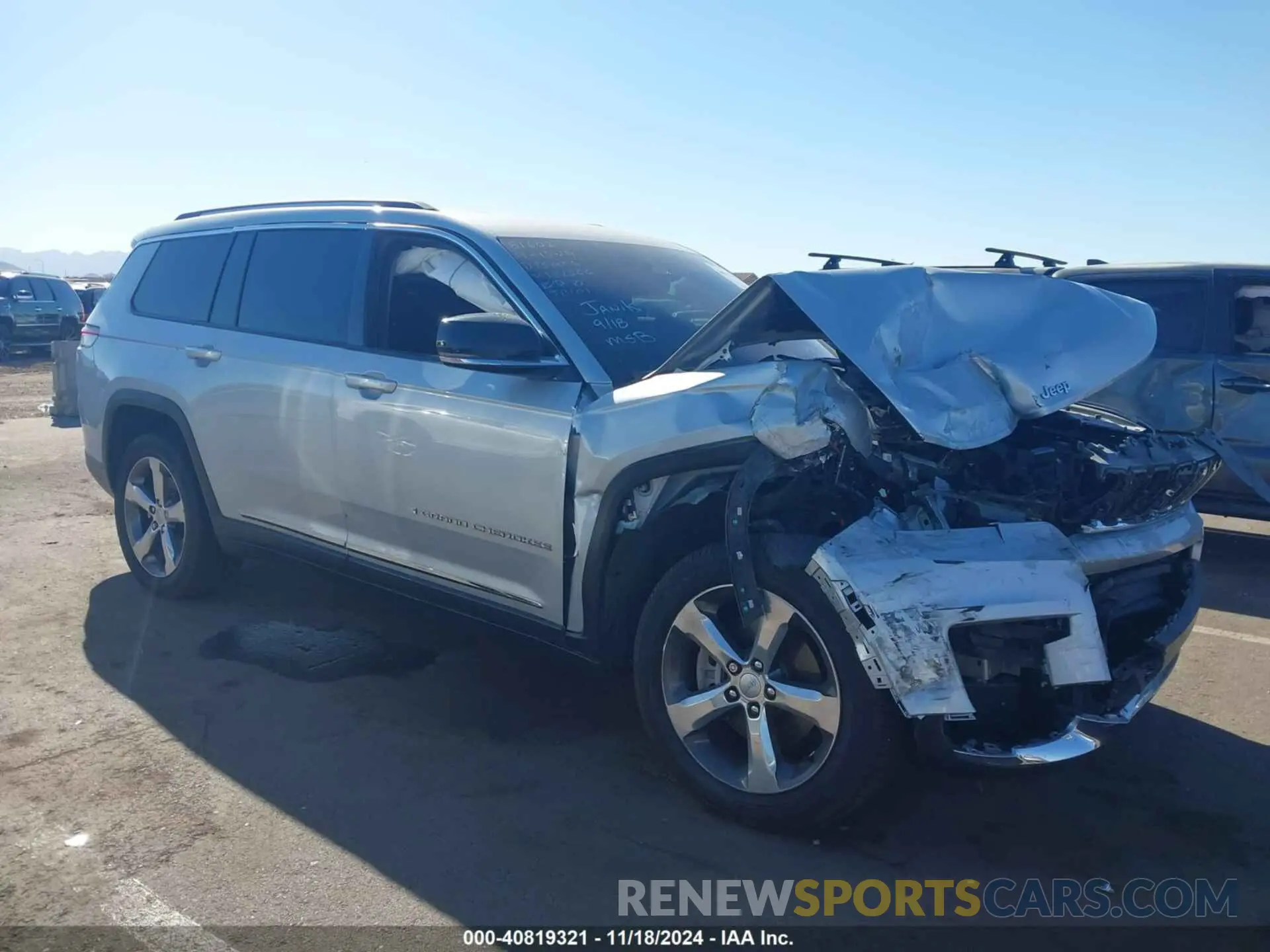 1 Photograph of a damaged car 1C4RJKBG2M8156266 JEEP GRAND CHEROKEE L 2021
