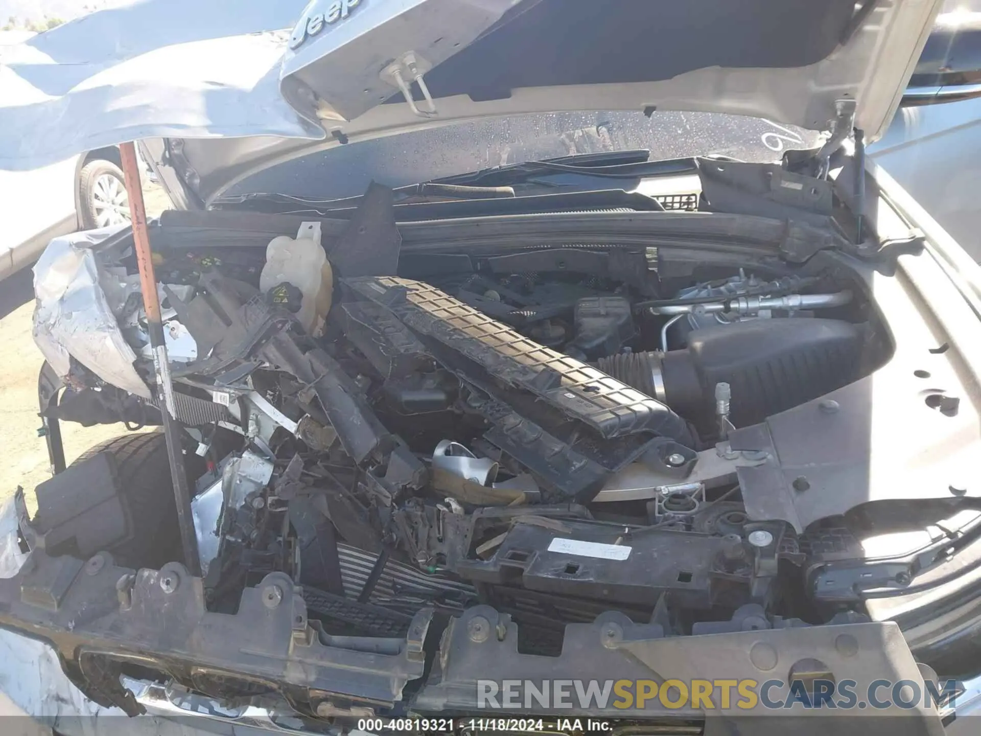 10 Photograph of a damaged car 1C4RJKBG2M8156266 JEEP GRAND CHEROKEE L 2021