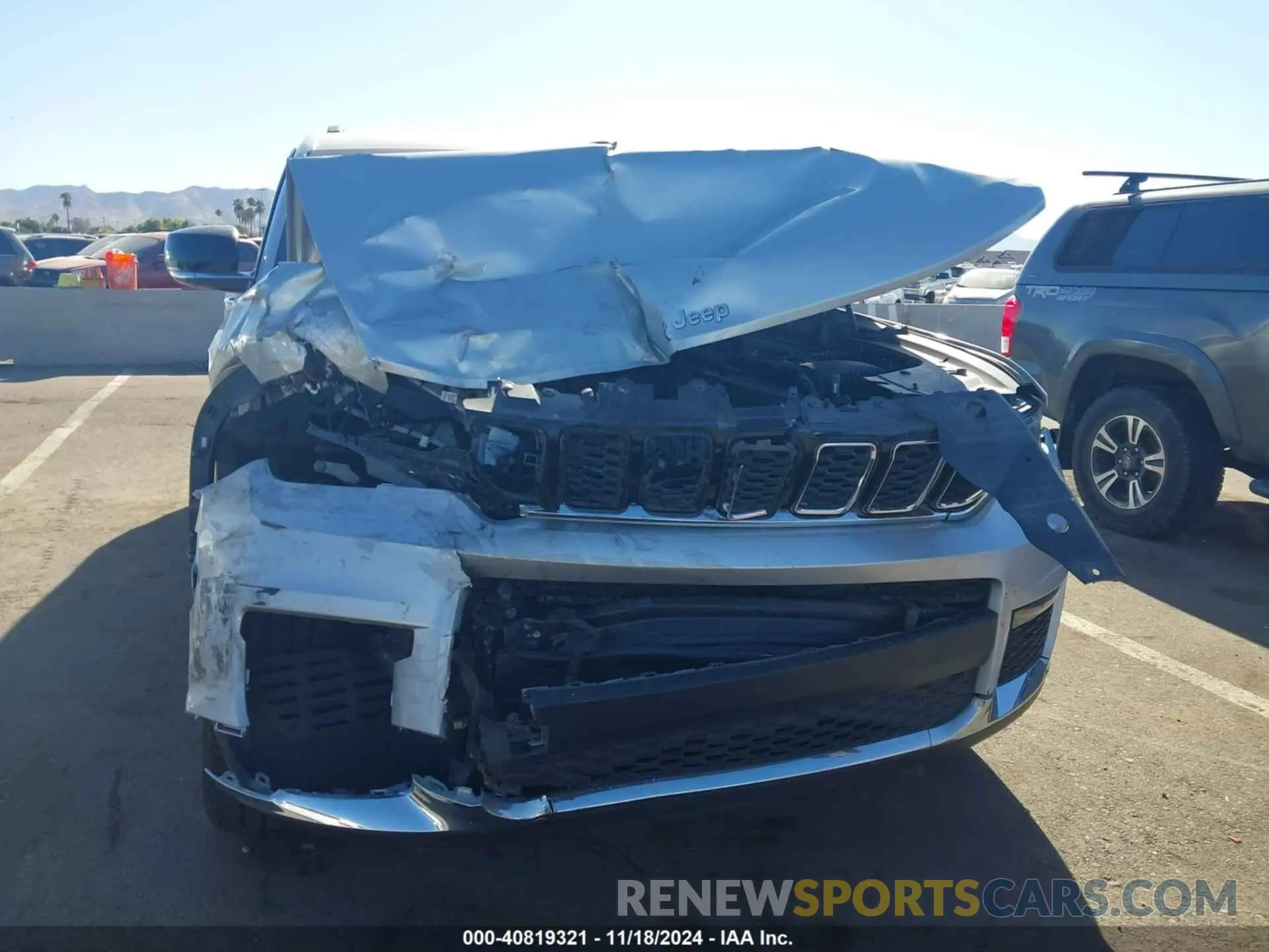 6 Photograph of a damaged car 1C4RJKBG2M8156266 JEEP GRAND CHEROKEE L 2021