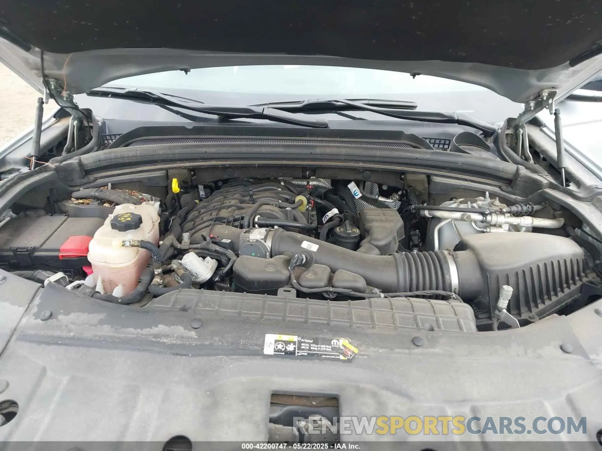 10 Photograph of a damaged car 1C4RJKBG3M8114379 JEEP GRAND CHEROKEE L 2021