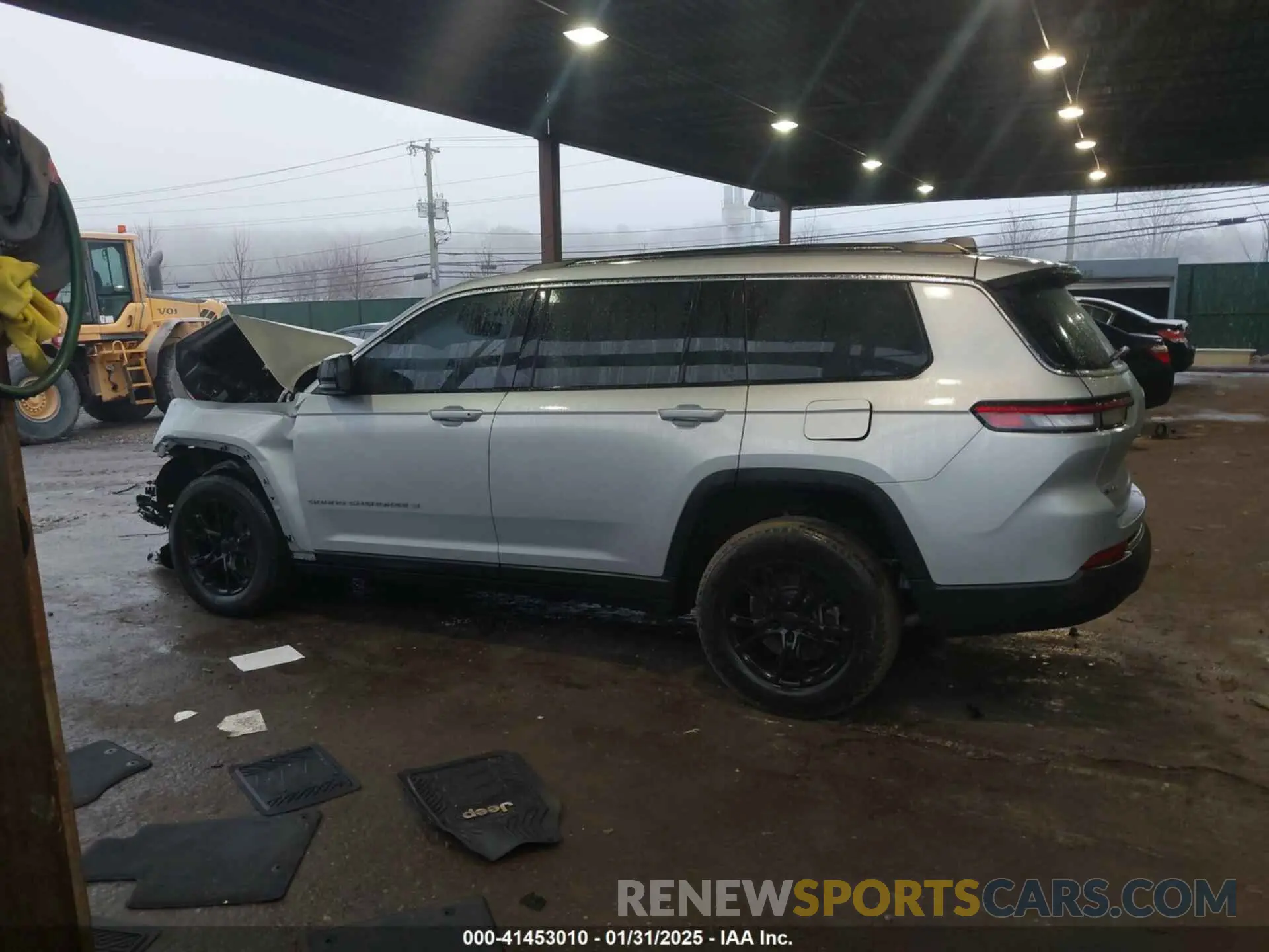 13 Photograph of a damaged car 1C4RJKBG3M8132574 JEEP GRAND CHEROKEE L 2021