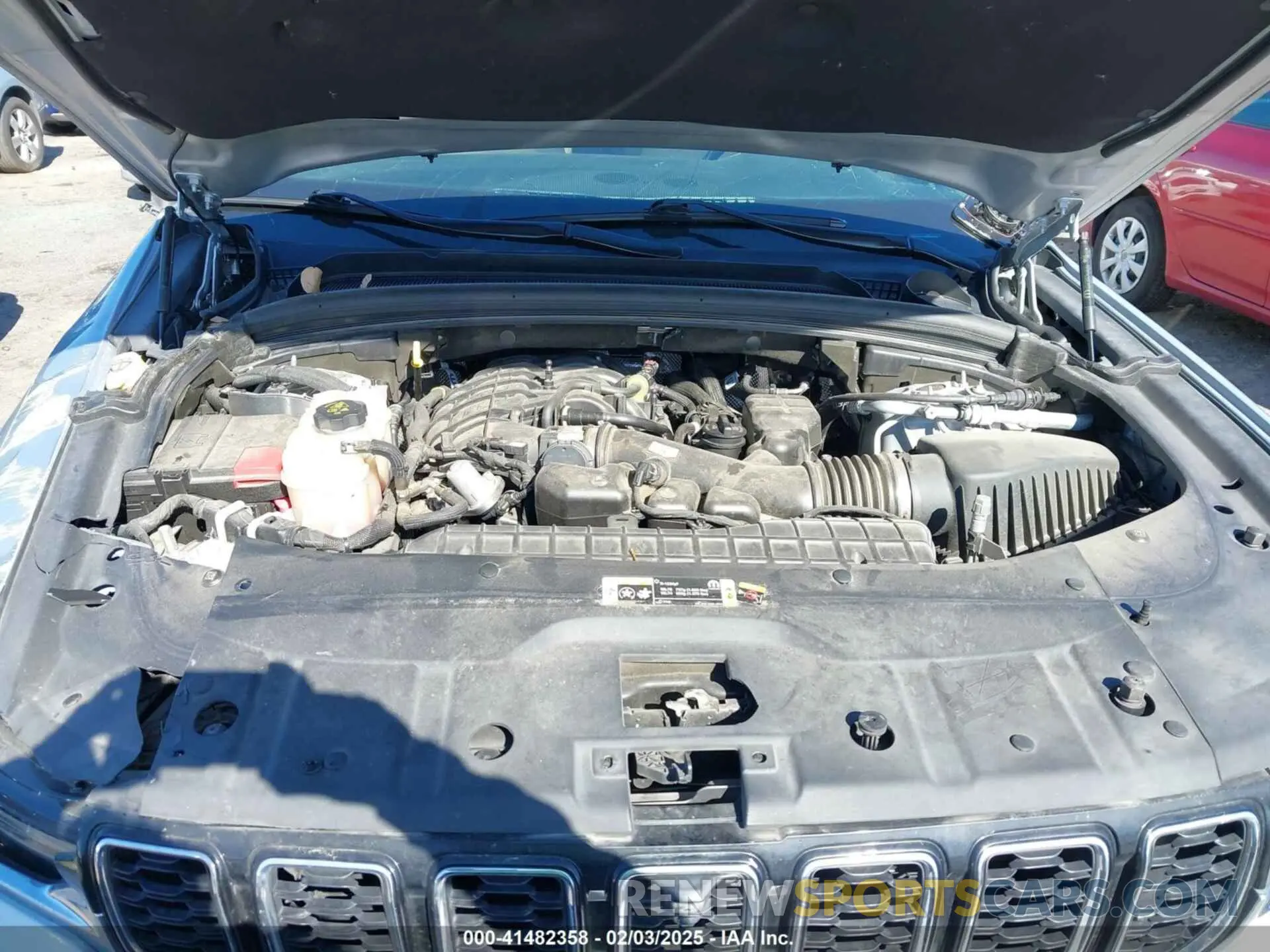10 Photograph of a damaged car 1C4RJKBG4M8107229 JEEP GRAND CHEROKEE L 2021