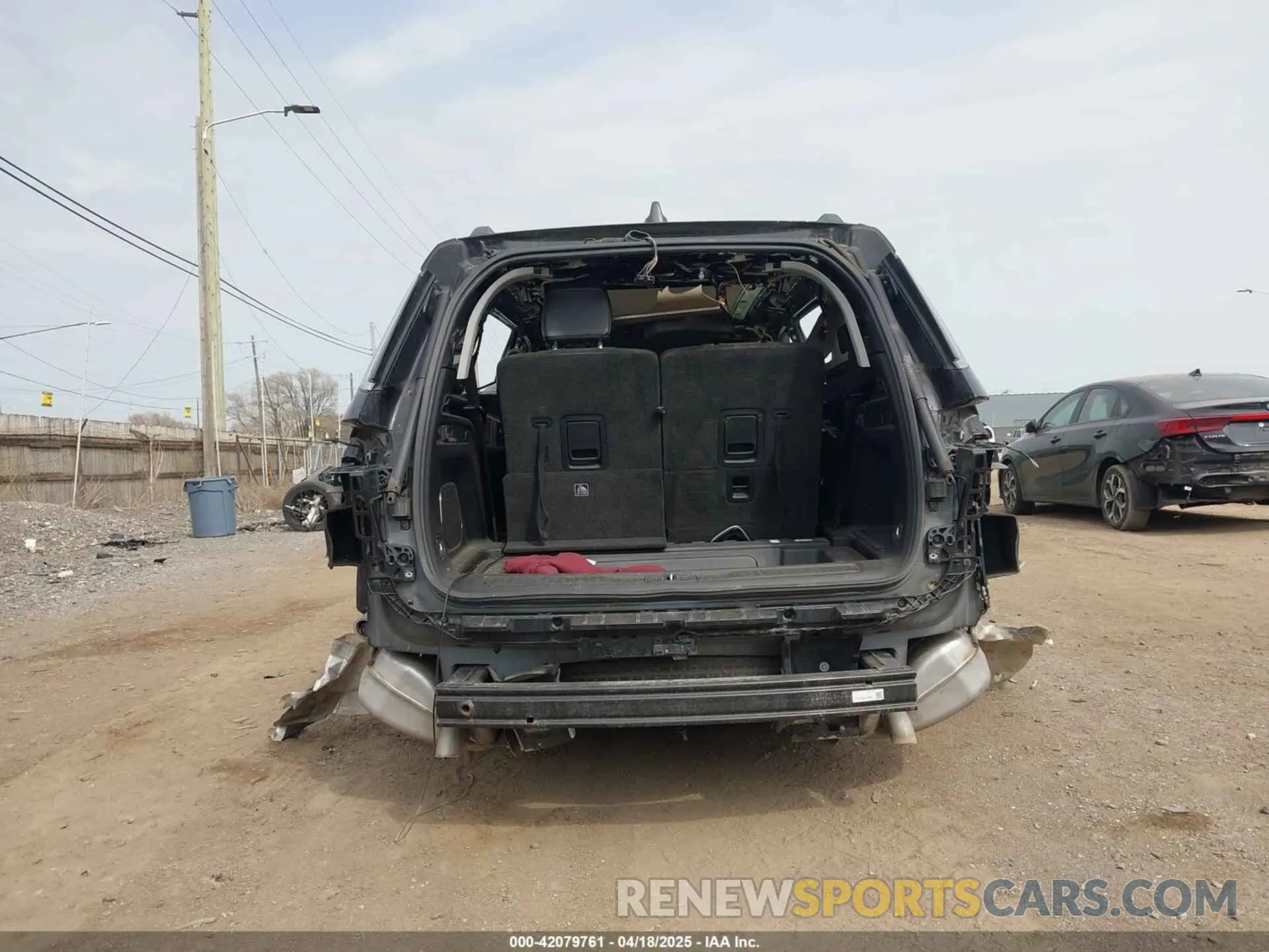 15 Photograph of a damaged car 1C4RJKBG4M8121650 JEEP GRAND CHEROKEE L 2021