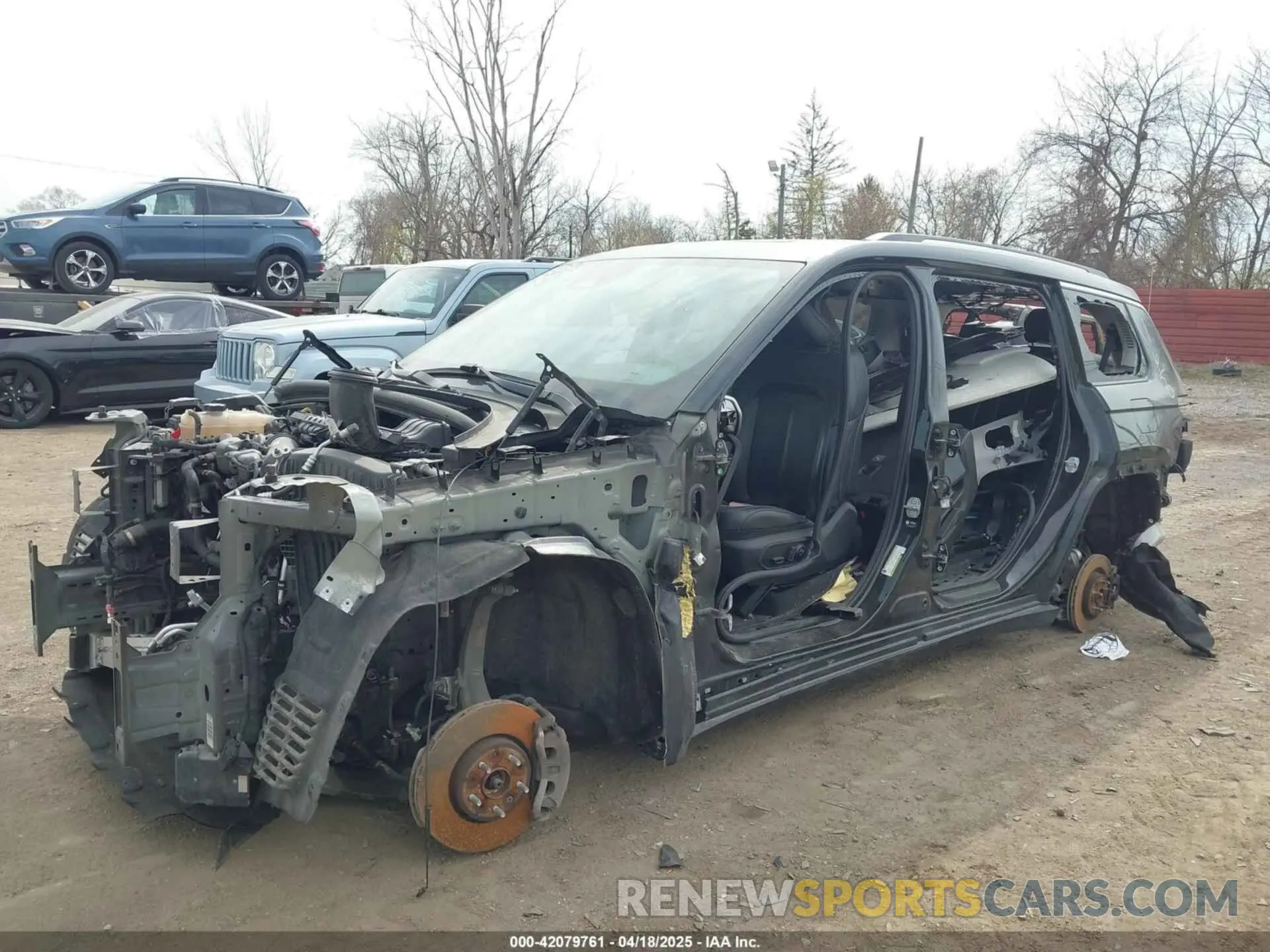 6 Photograph of a damaged car 1C4RJKBG4M8121650 JEEP GRAND CHEROKEE L 2021