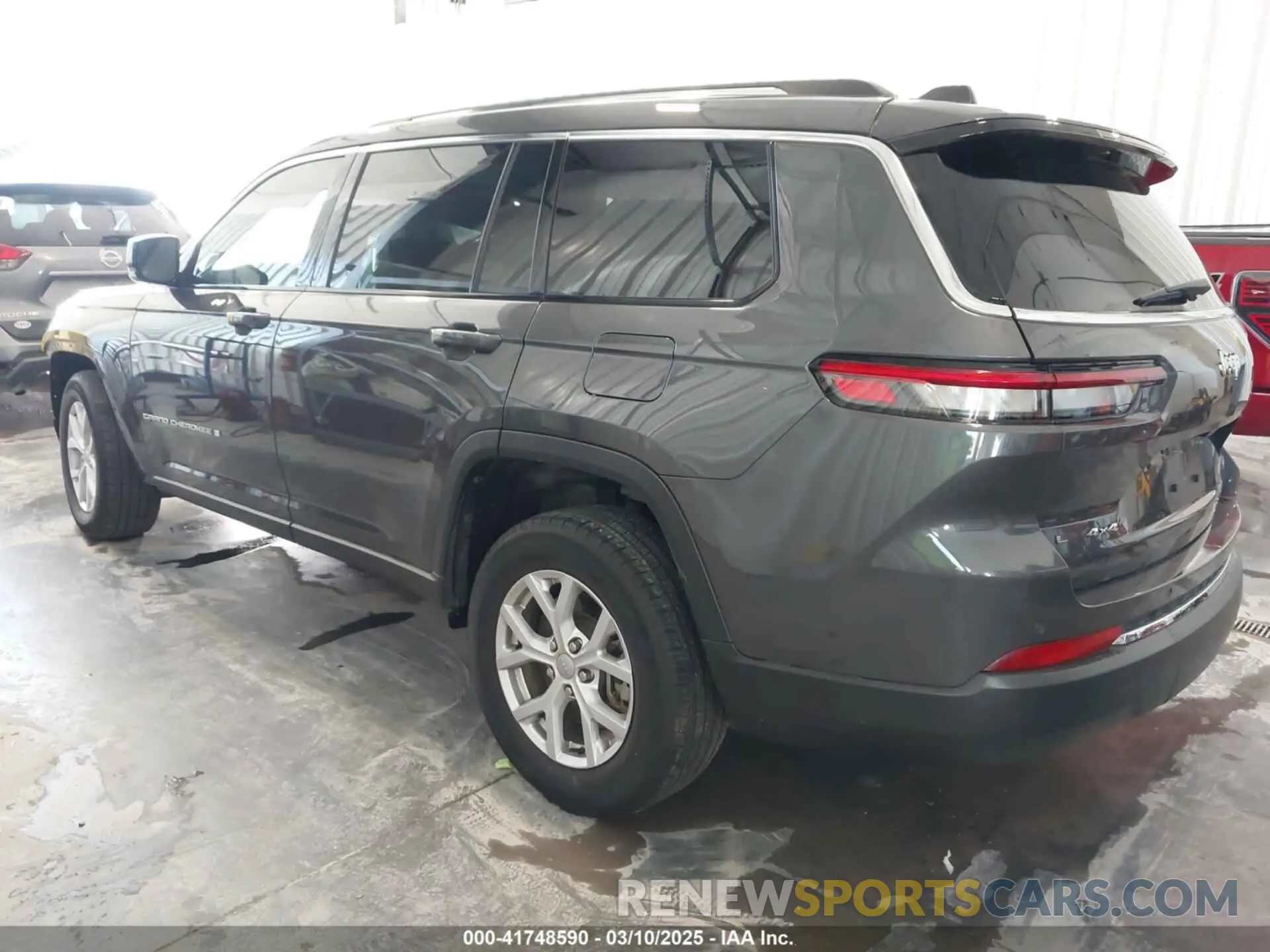 3 Photograph of a damaged car 1C4RJKBG6M8172857 JEEP GRAND CHEROKEE L 2021