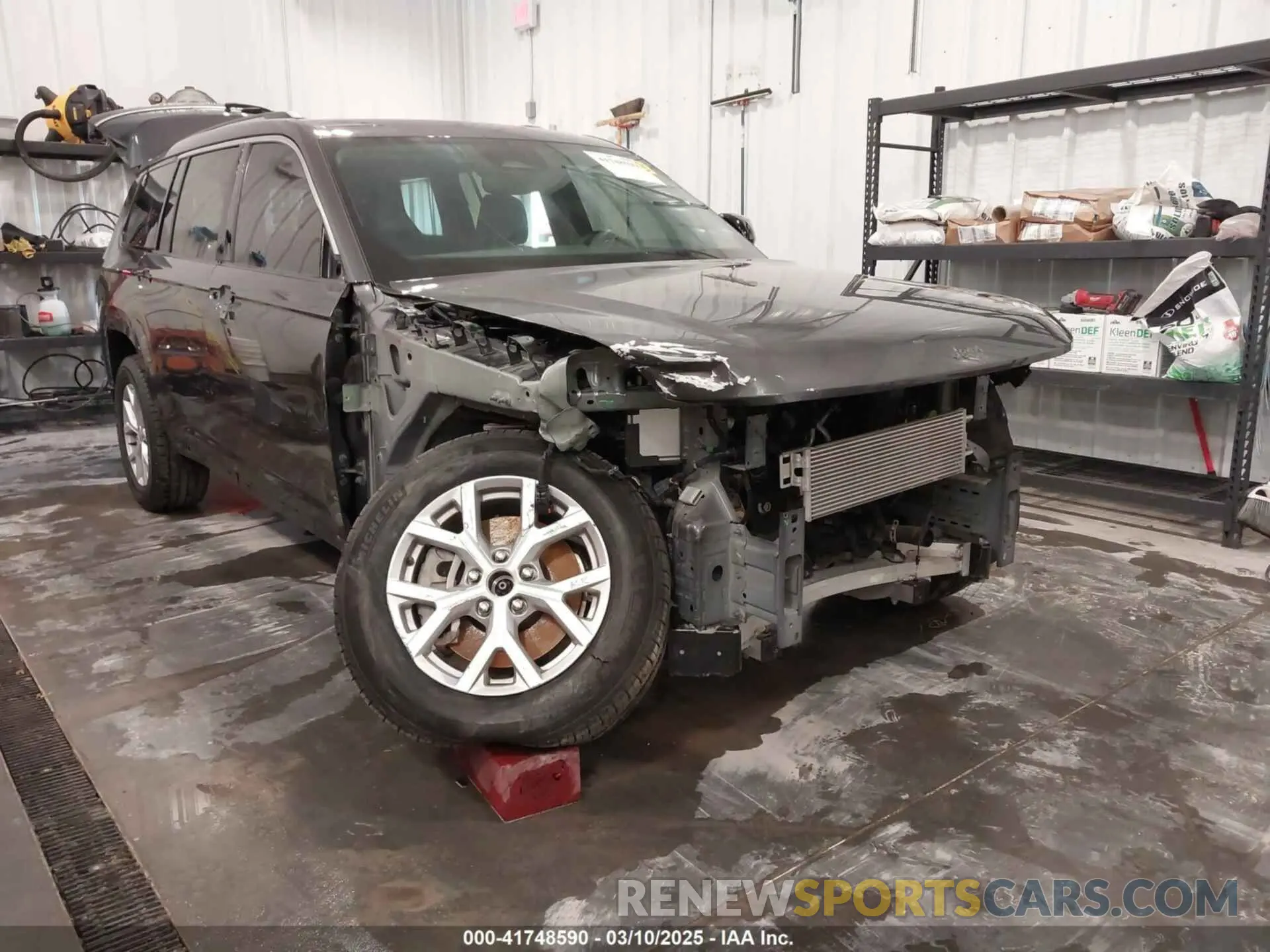 6 Photograph of a damaged car 1C4RJKBG6M8172857 JEEP GRAND CHEROKEE L 2021