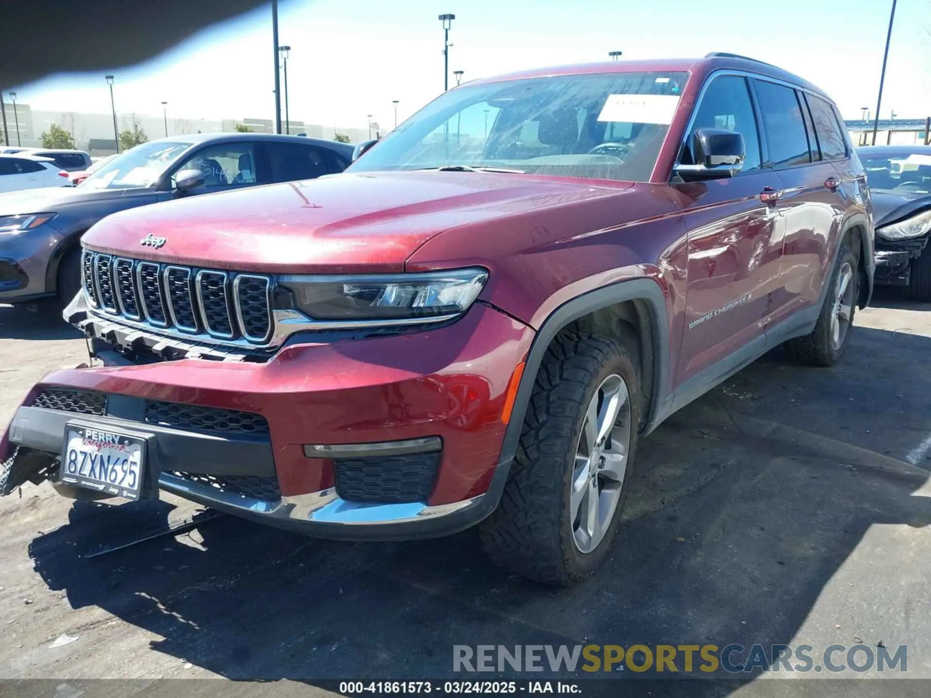 2 Photograph of a damaged car 1C4RJKBG7M8127961 JEEP GRAND CHEROKEE L 2021