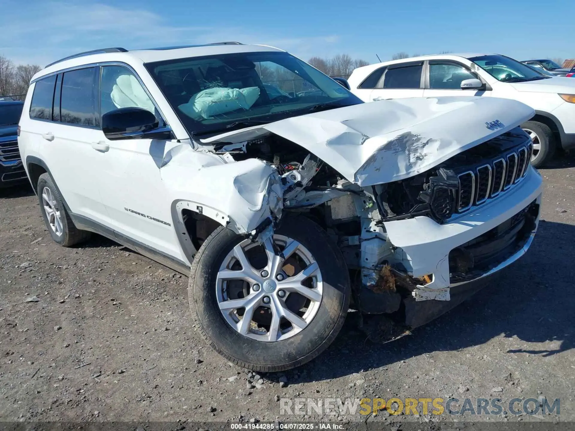 1 Photograph of a damaged car 1C4RJKBG7M8142511 JEEP GRAND CHEROKEE L 2021