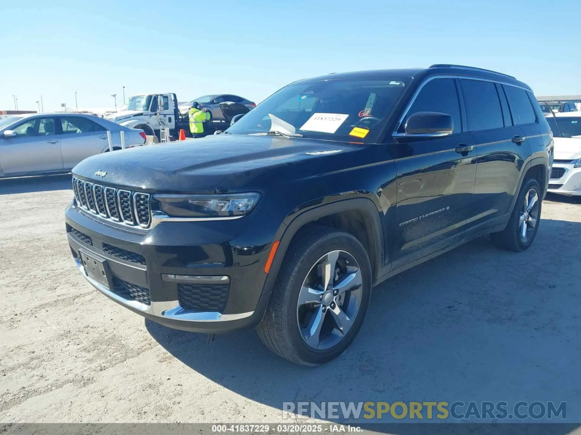 2 Photograph of a damaged car 1C4RJKBG7M8190882 JEEP GRAND CHEROKEE L 2021