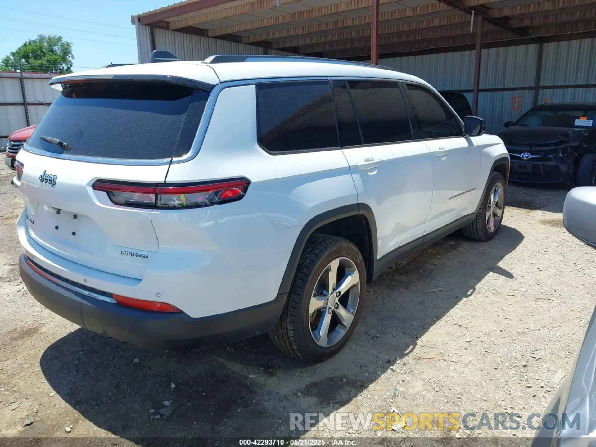 6 Photograph of a damaged car 1C4RJKBG7M8191045 JEEP GRAND CHEROKEE L 2021