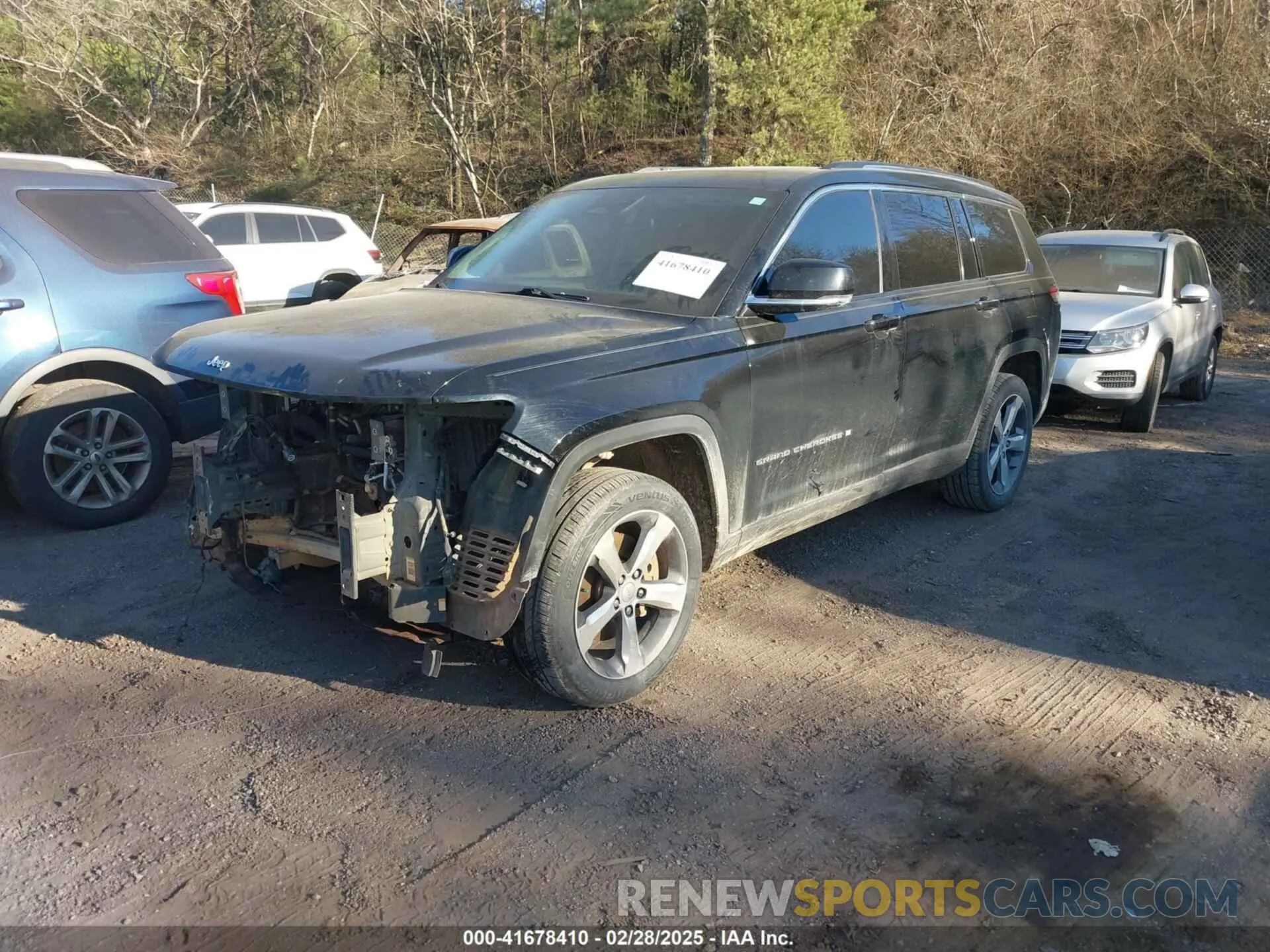 2 Photograph of a damaged car 1C4RJKBG8M8101370 JEEP GRAND CHEROKEE L 2021