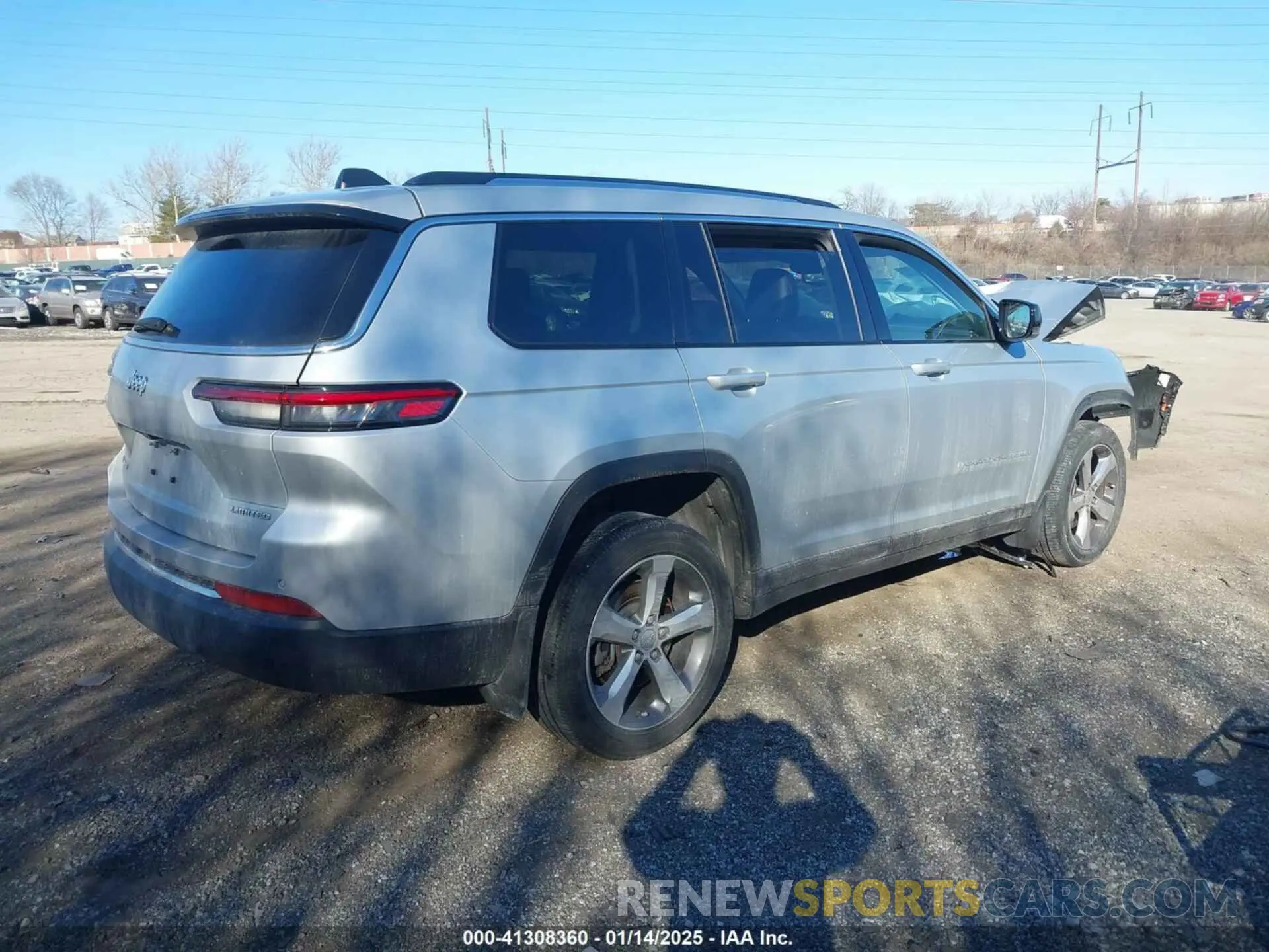 4 Photograph of a damaged car 1C4RJKBG8M8122316 JEEP GRAND CHEROKEE L 2021
