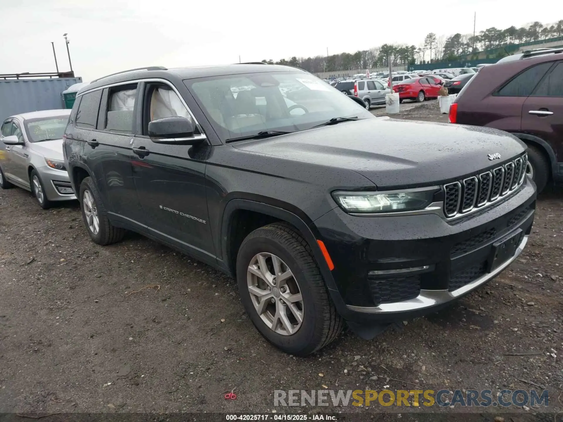 1 Photograph of a damaged car 1C4RJKBG8M8129993 JEEP GRAND CHEROKEE L 2021