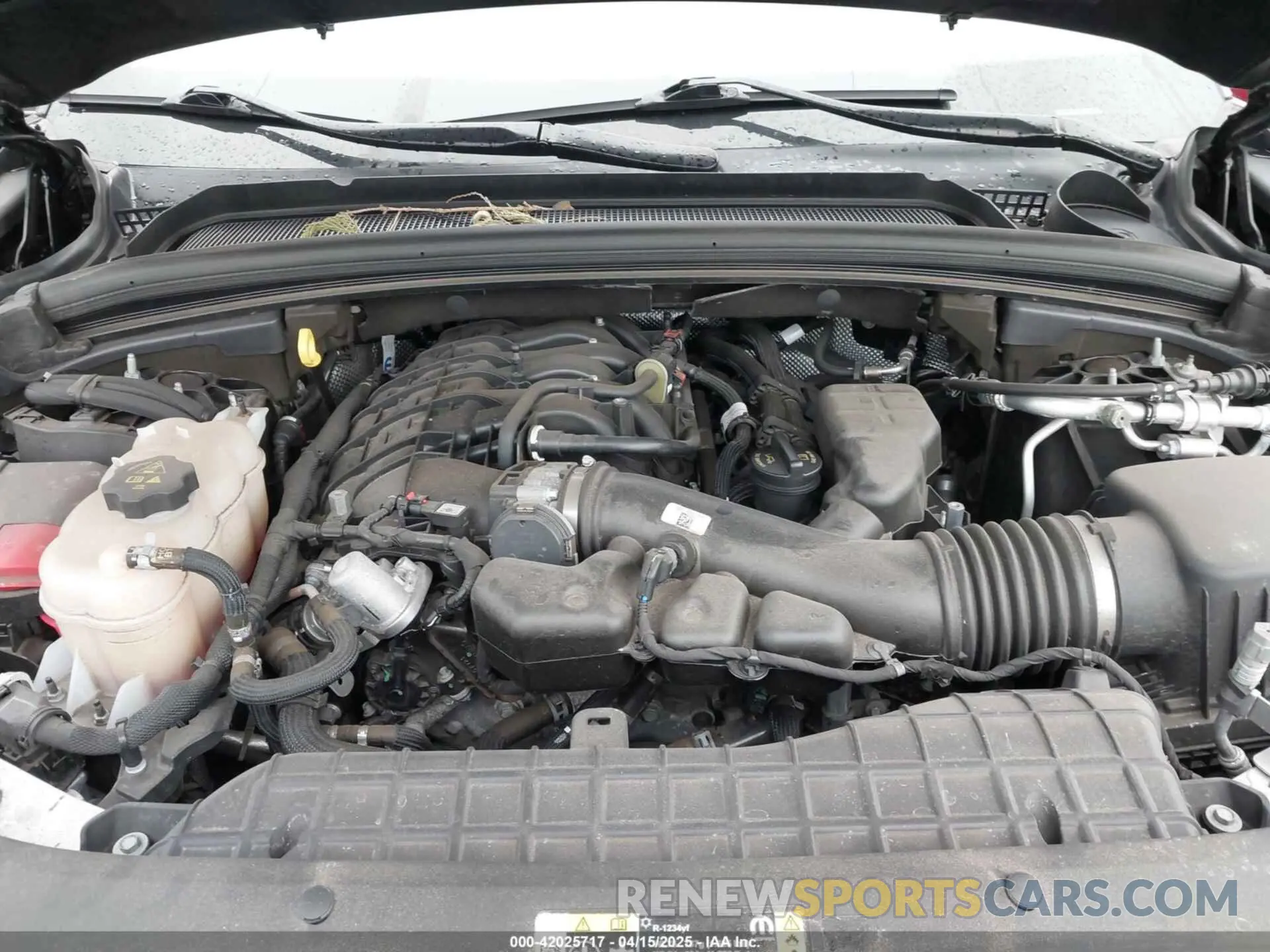 10 Photograph of a damaged car 1C4RJKBG8M8129993 JEEP GRAND CHEROKEE L 2021
