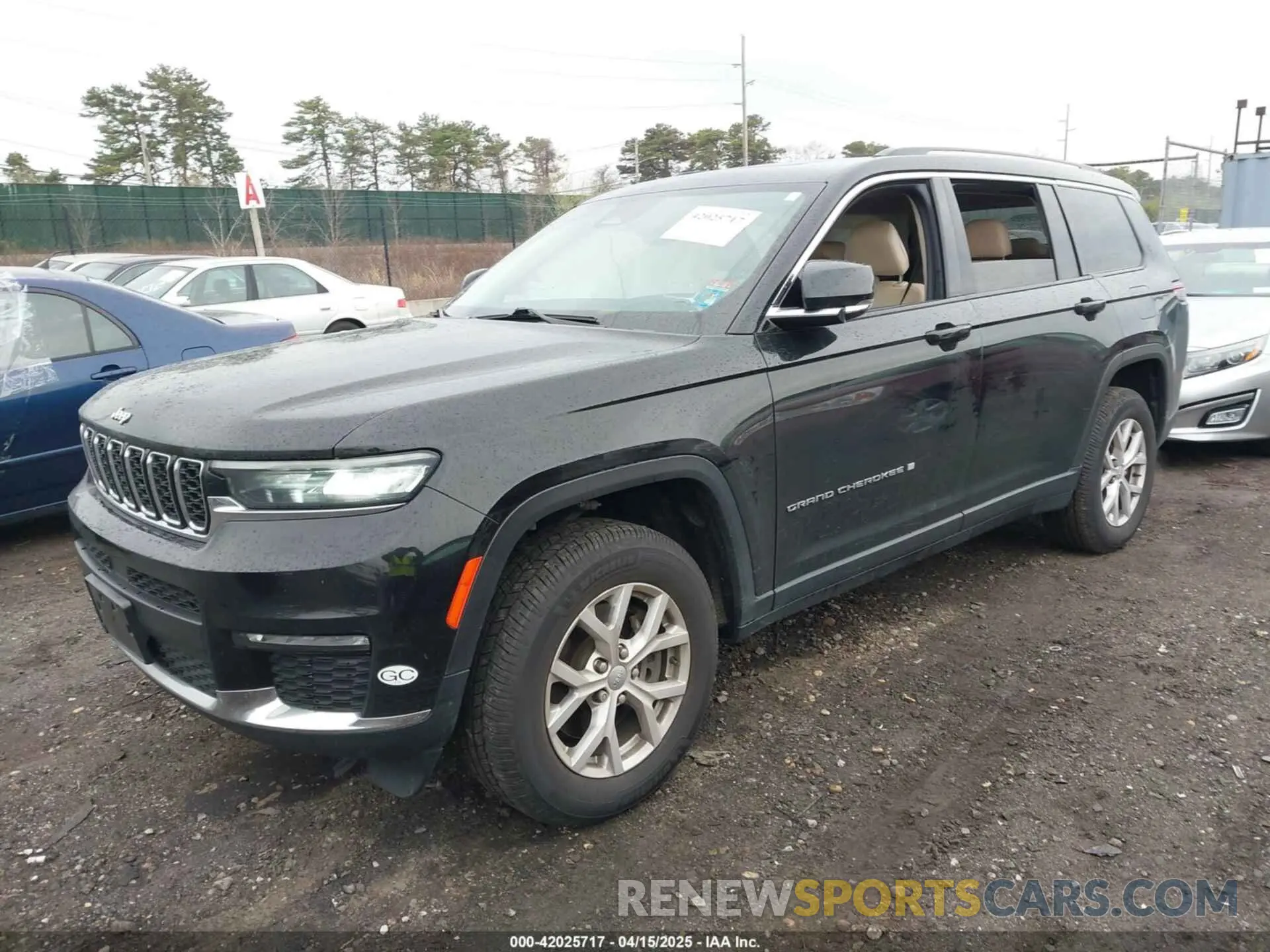 2 Photograph of a damaged car 1C4RJKBG8M8129993 JEEP GRAND CHEROKEE L 2021