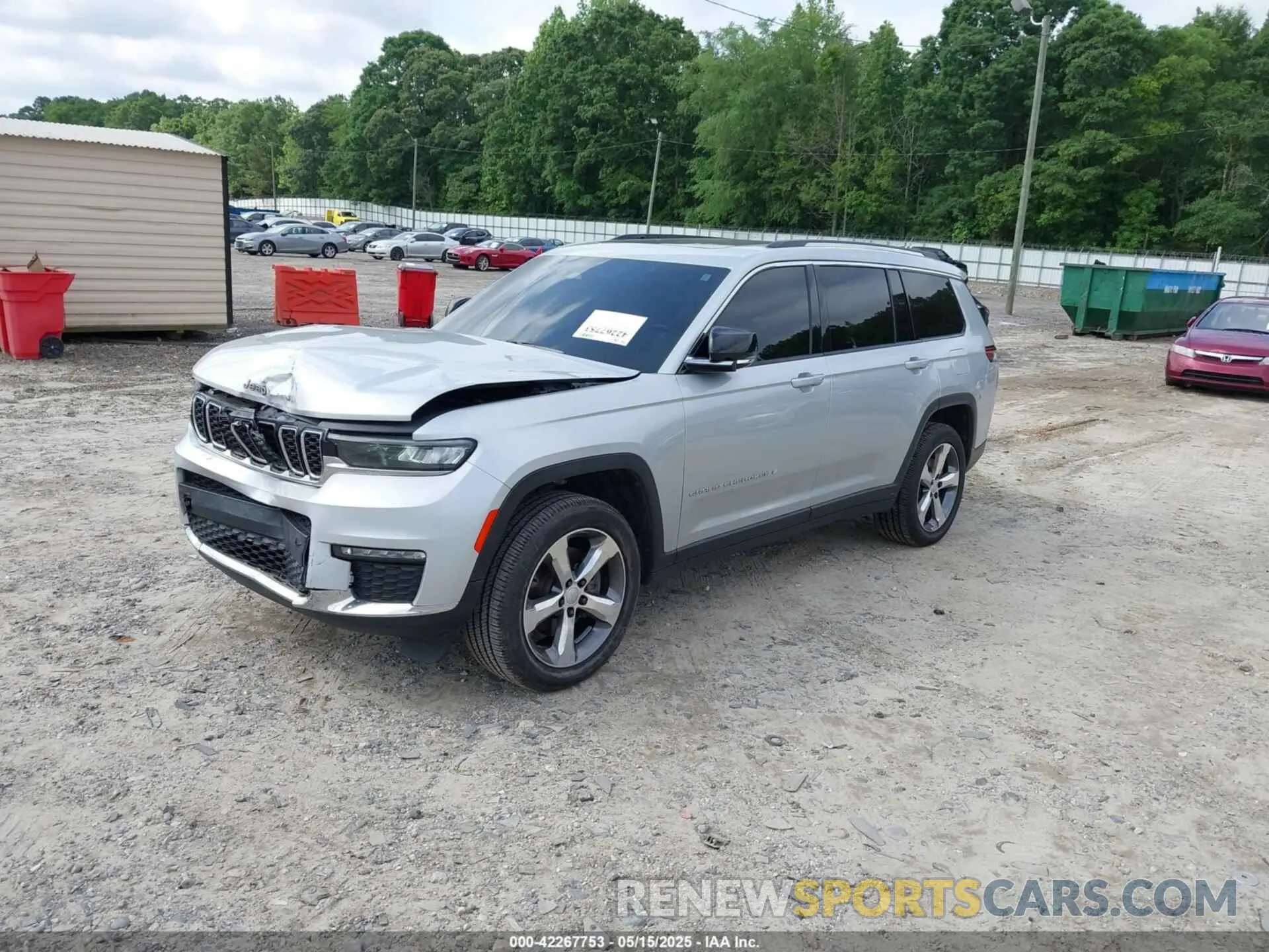 2 Photograph of a damaged car 1C4RJKBG8M8207124 JEEP GRAND CHEROKEE L 2021