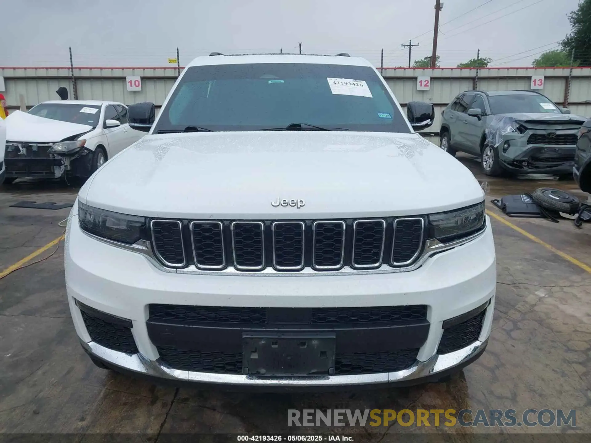 16 Photograph of a damaged car 1C4RJKBG9M8172027 JEEP GRAND CHEROKEE L 2021