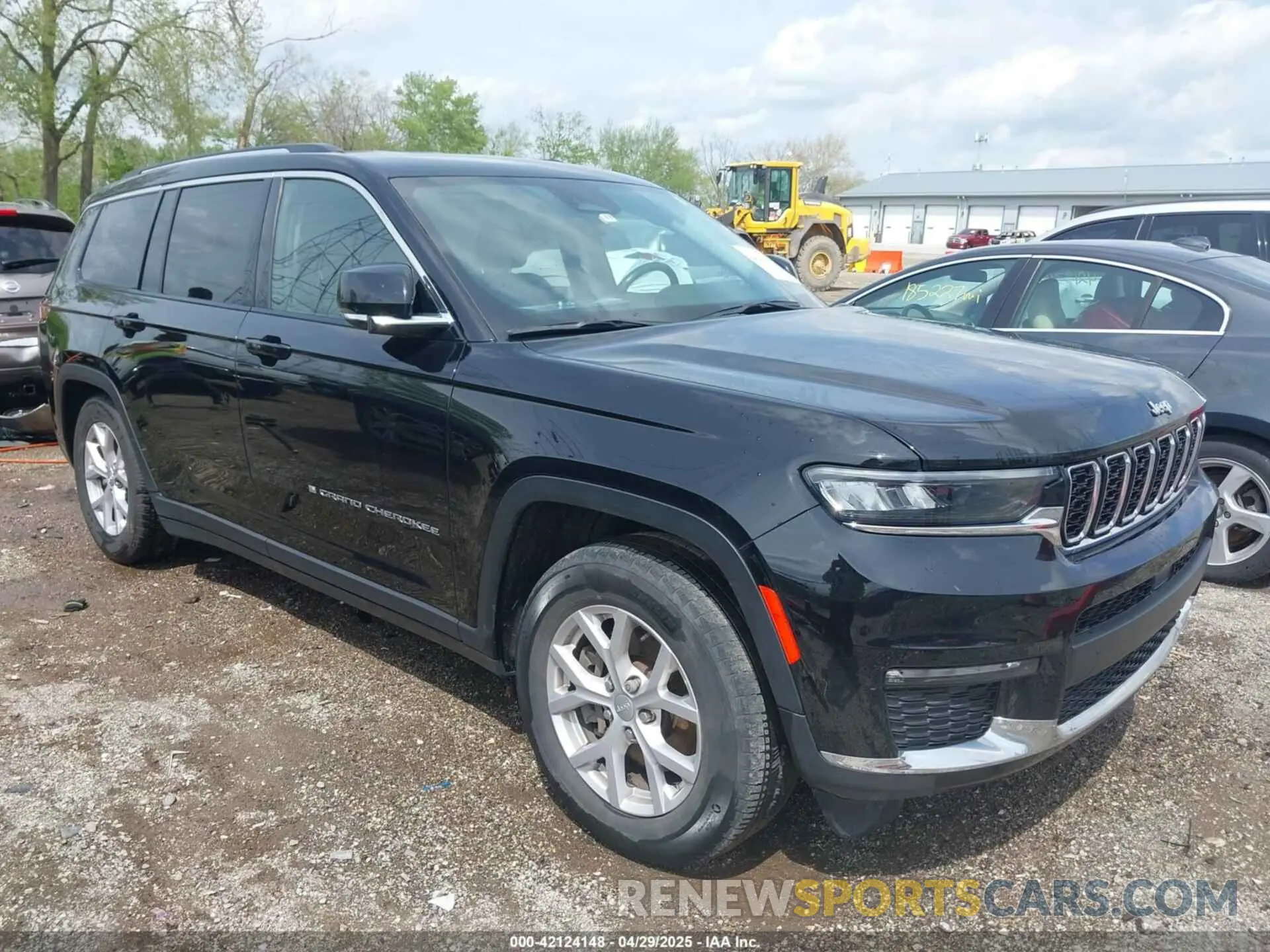 1 Photograph of a damaged car 1C4RJKBG9M8212199 JEEP GRAND CHEROKEE L 2021