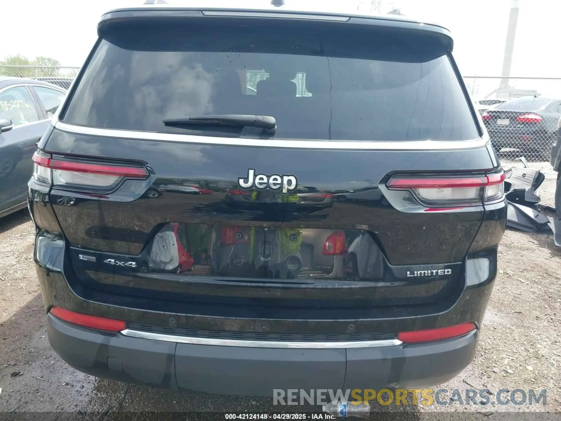 16 Photograph of a damaged car 1C4RJKBG9M8212199 JEEP GRAND CHEROKEE L 2021