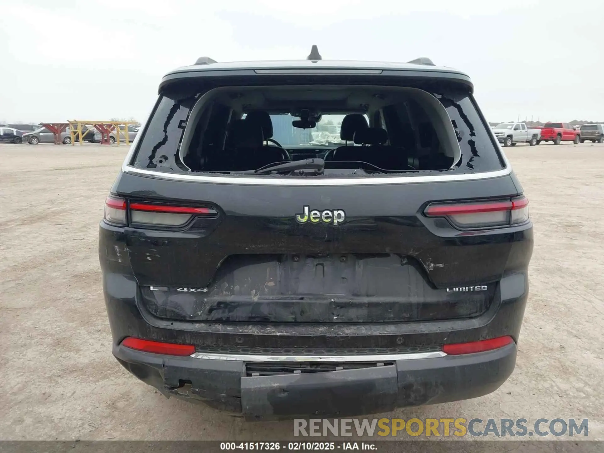 16 Photograph of a damaged car 1C4RJKBGXM8105808 JEEP GRAND CHEROKEE L 2021