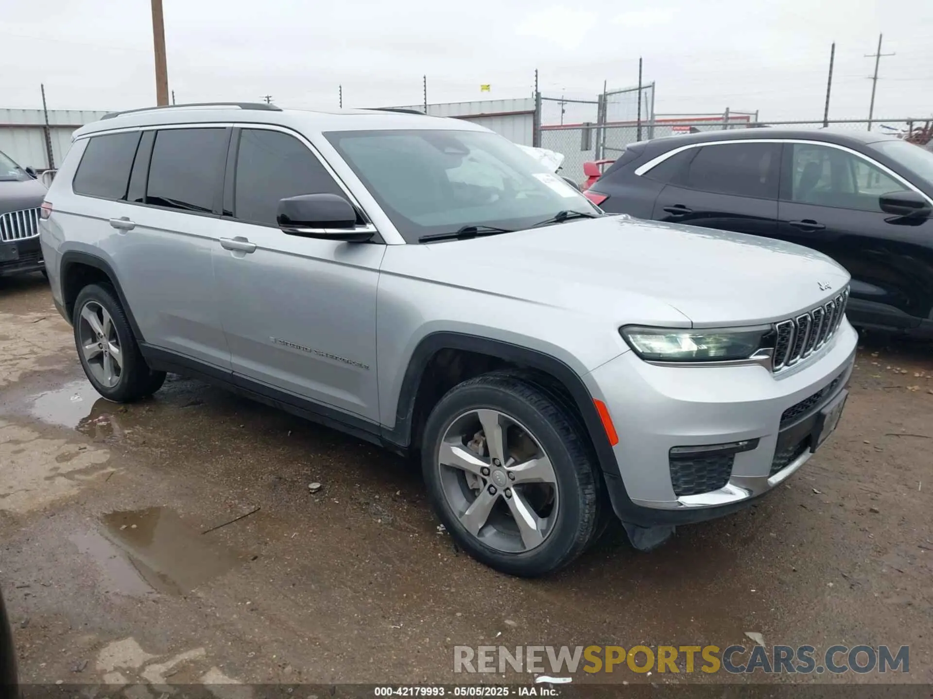 1 Photograph of a damaged car 1C4RJKBGXM8109793 JEEP GRAND CHEROKEE L 2021
