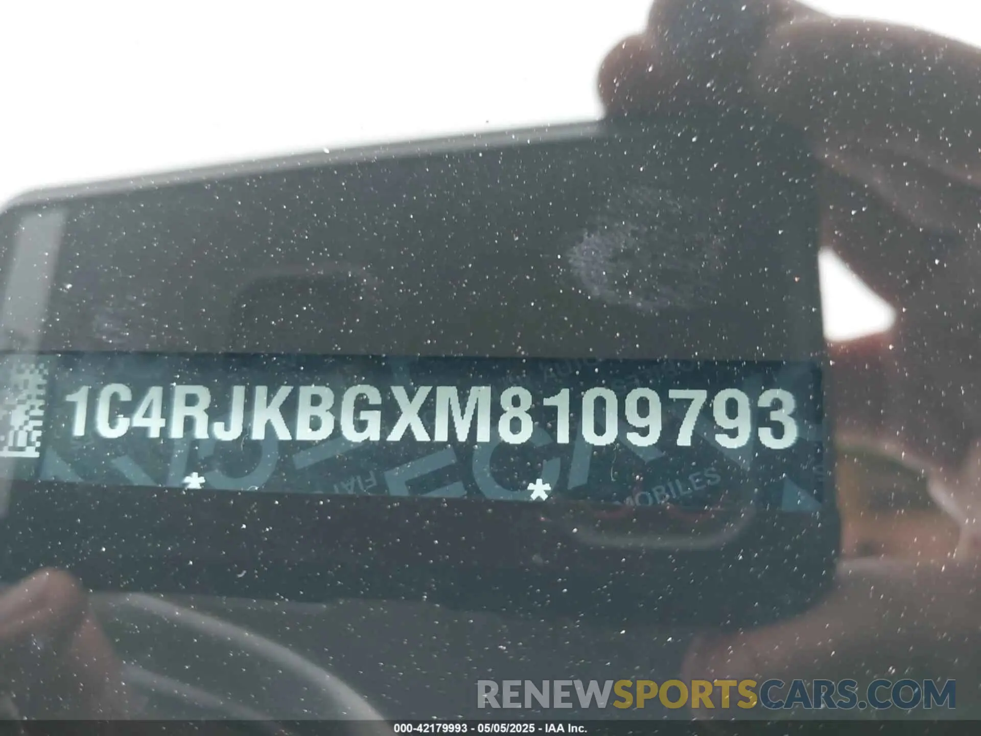9 Photograph of a damaged car 1C4RJKBGXM8109793 JEEP GRAND CHEROKEE L 2021