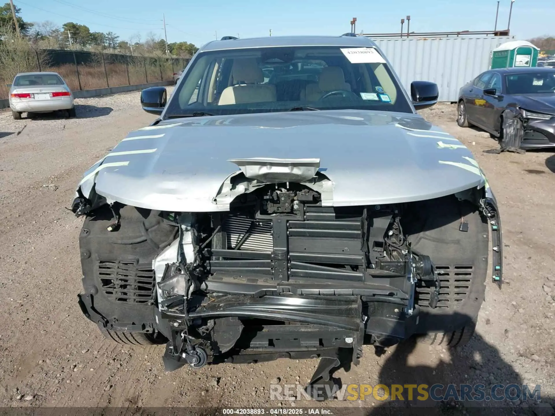12 Photograph of a damaged car 1C4RJKBGXM8113052 JEEP GRAND CHEROKEE L 2021