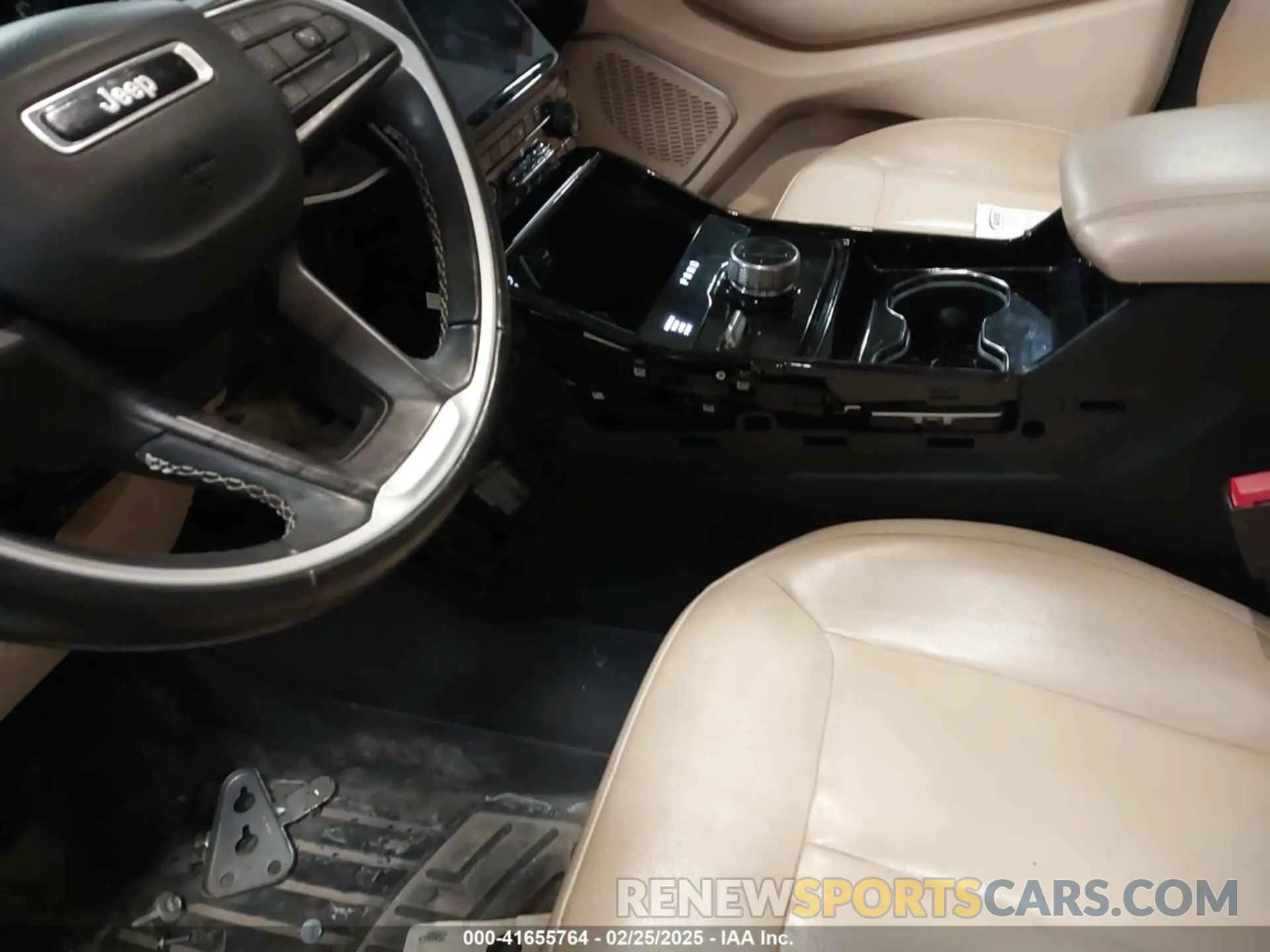 20 Photograph of a damaged car 1C4RJKBGXM8139926 JEEP GRAND CHEROKEE L 2021