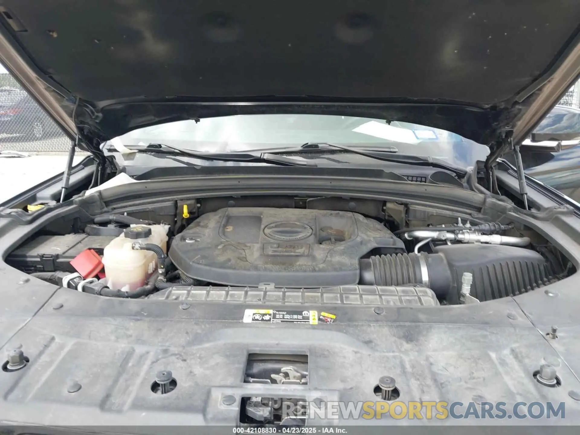 10 Photograph of a damaged car 1C4RJKDG2M8132417 JEEP GRAND CHEROKEE L 2021