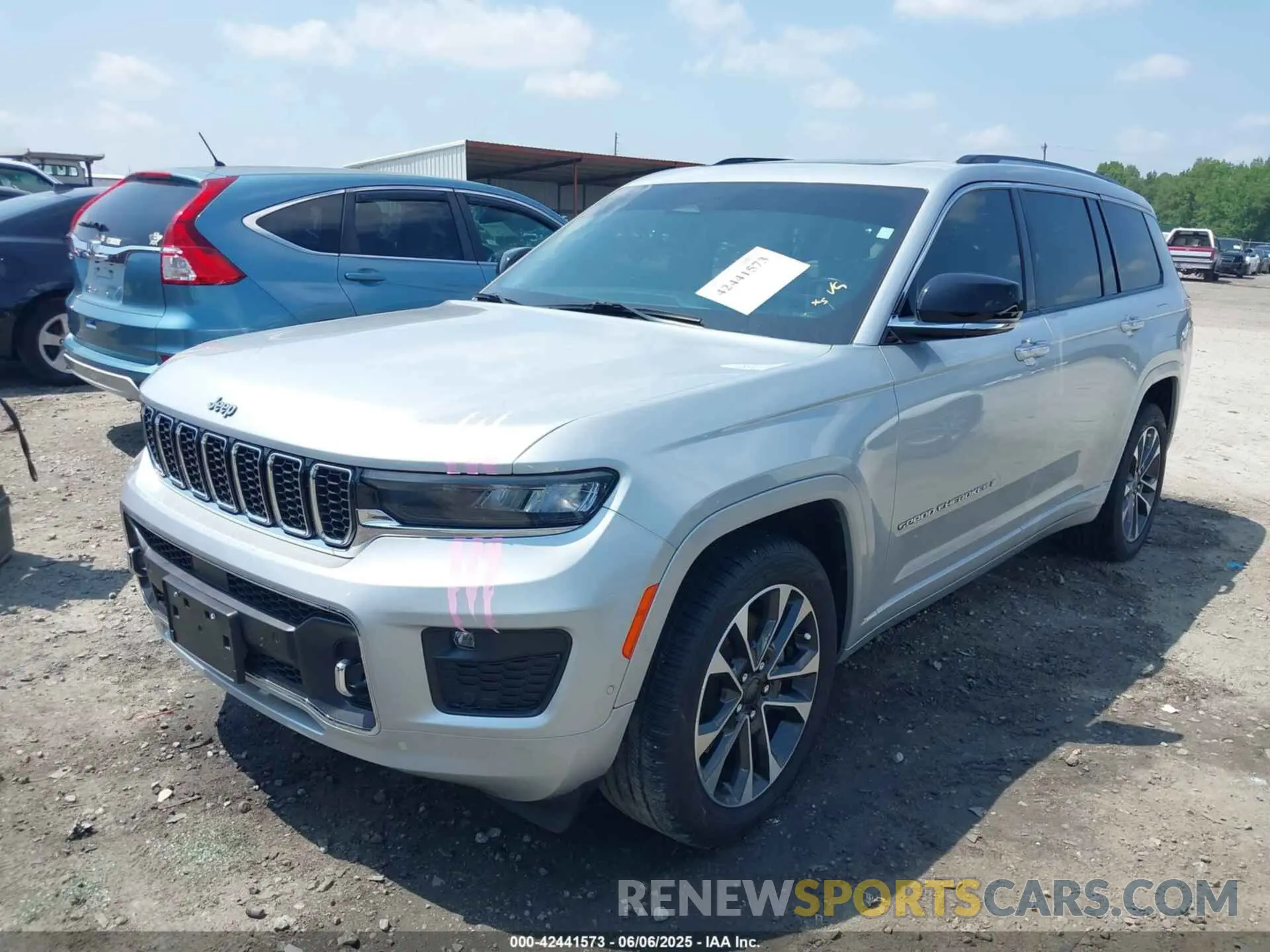 2 Photograph of a damaged car 1C4RJKDG4M8145556 JEEP GRAND CHEROKEE L 2021