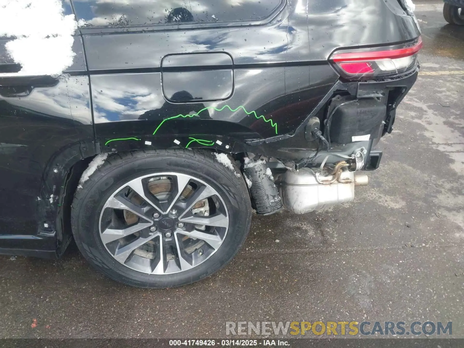 6 Photograph of a damaged car 1C4RJKDT0M8197067 JEEP GRAND CHEROKEE L 2021
