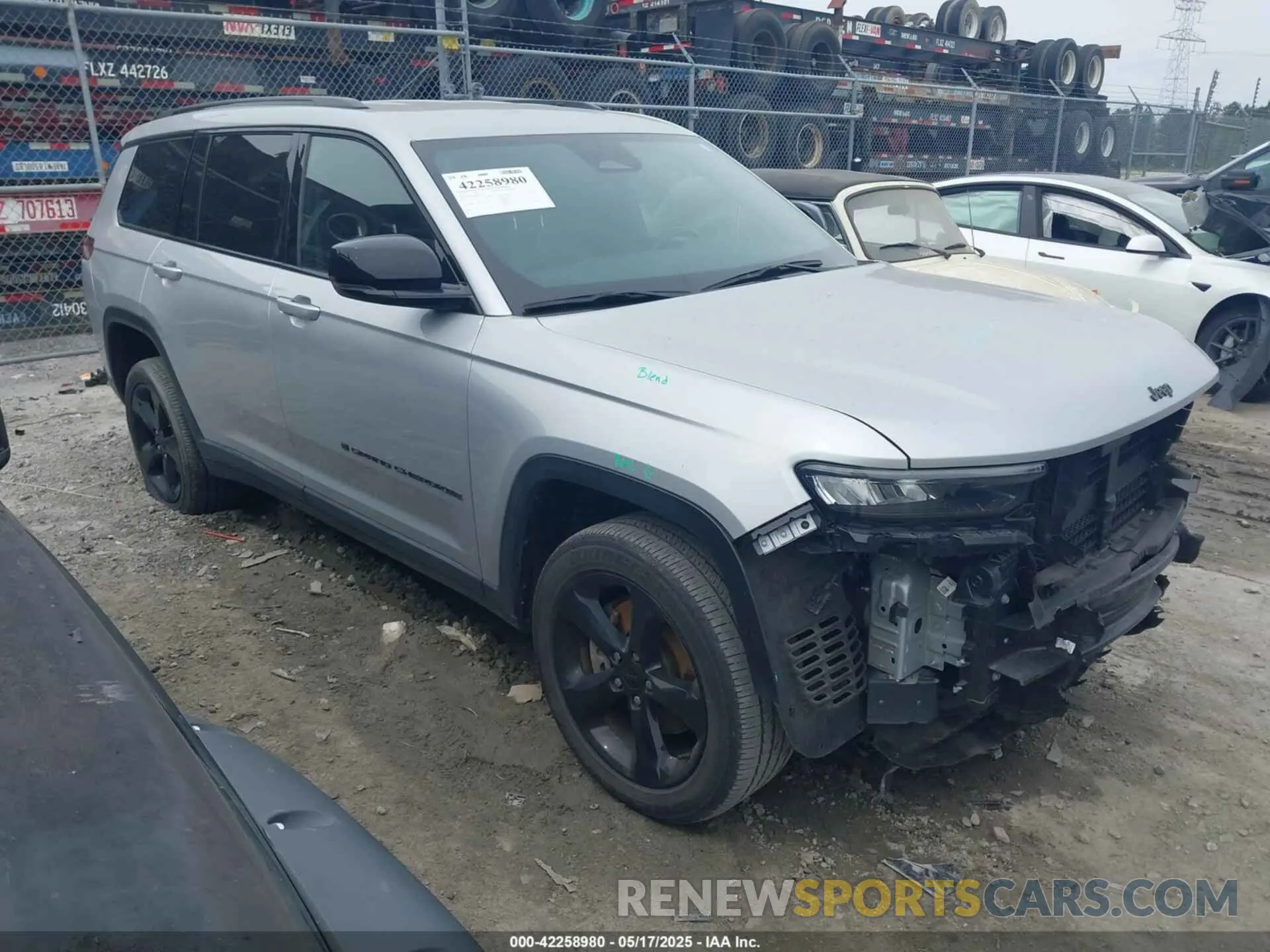 1 Photograph of a damaged car 1C4RJJAG2N8581581 JEEP GRAND CHEROKEE L 2022