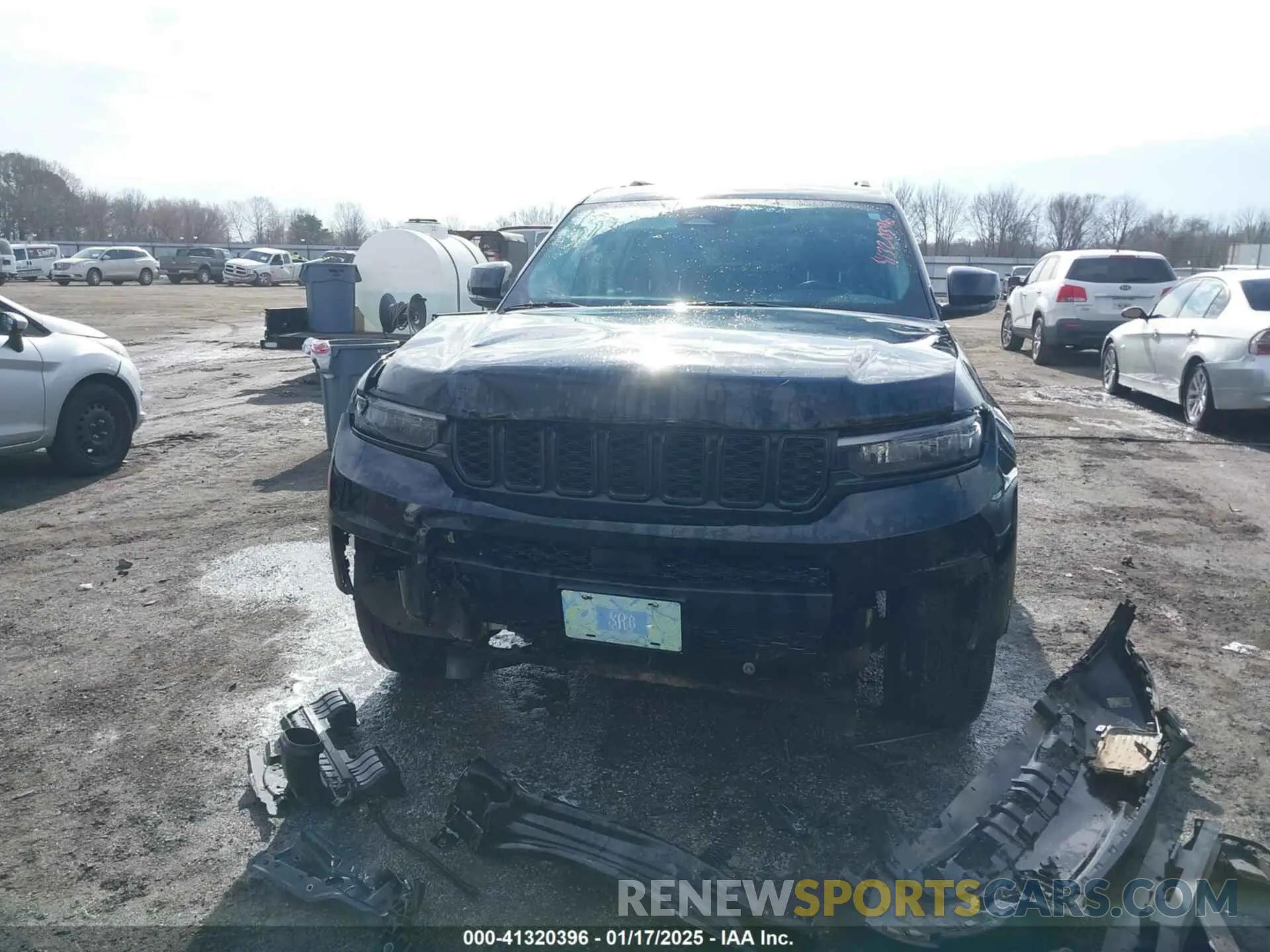 12 Photograph of a damaged car 1C4RJJBG0N8548996 JEEP GRAND CHEROKEE L 2022
