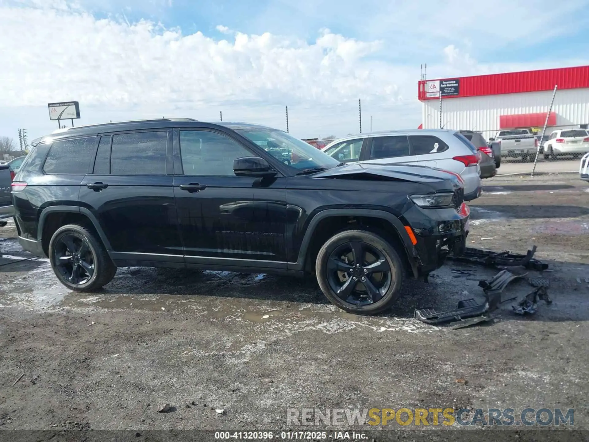 13 Photograph of a damaged car 1C4RJJBG0N8548996 JEEP GRAND CHEROKEE L 2022
