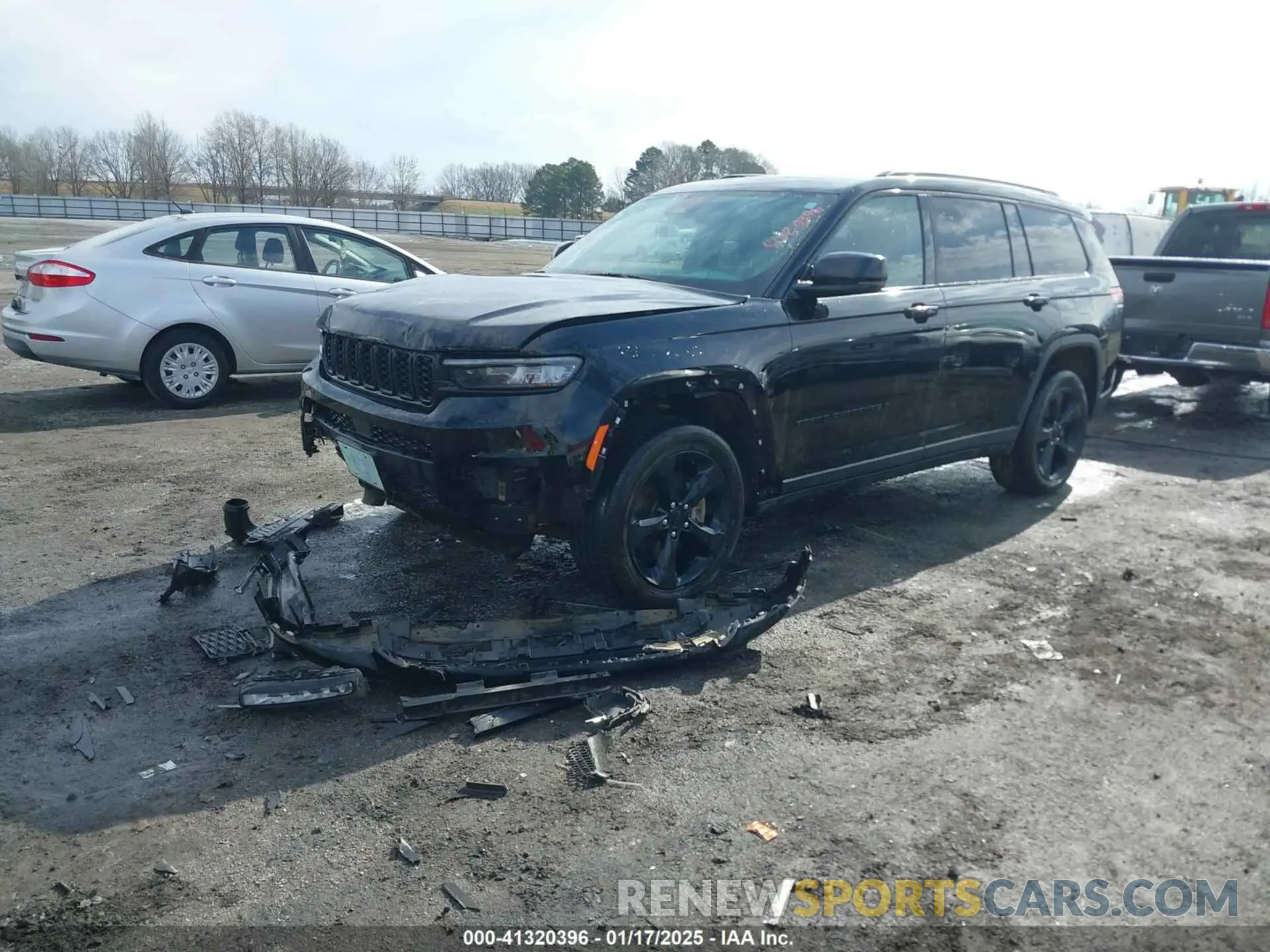 2 Photograph of a damaged car 1C4RJJBG0N8548996 JEEP GRAND CHEROKEE L 2022